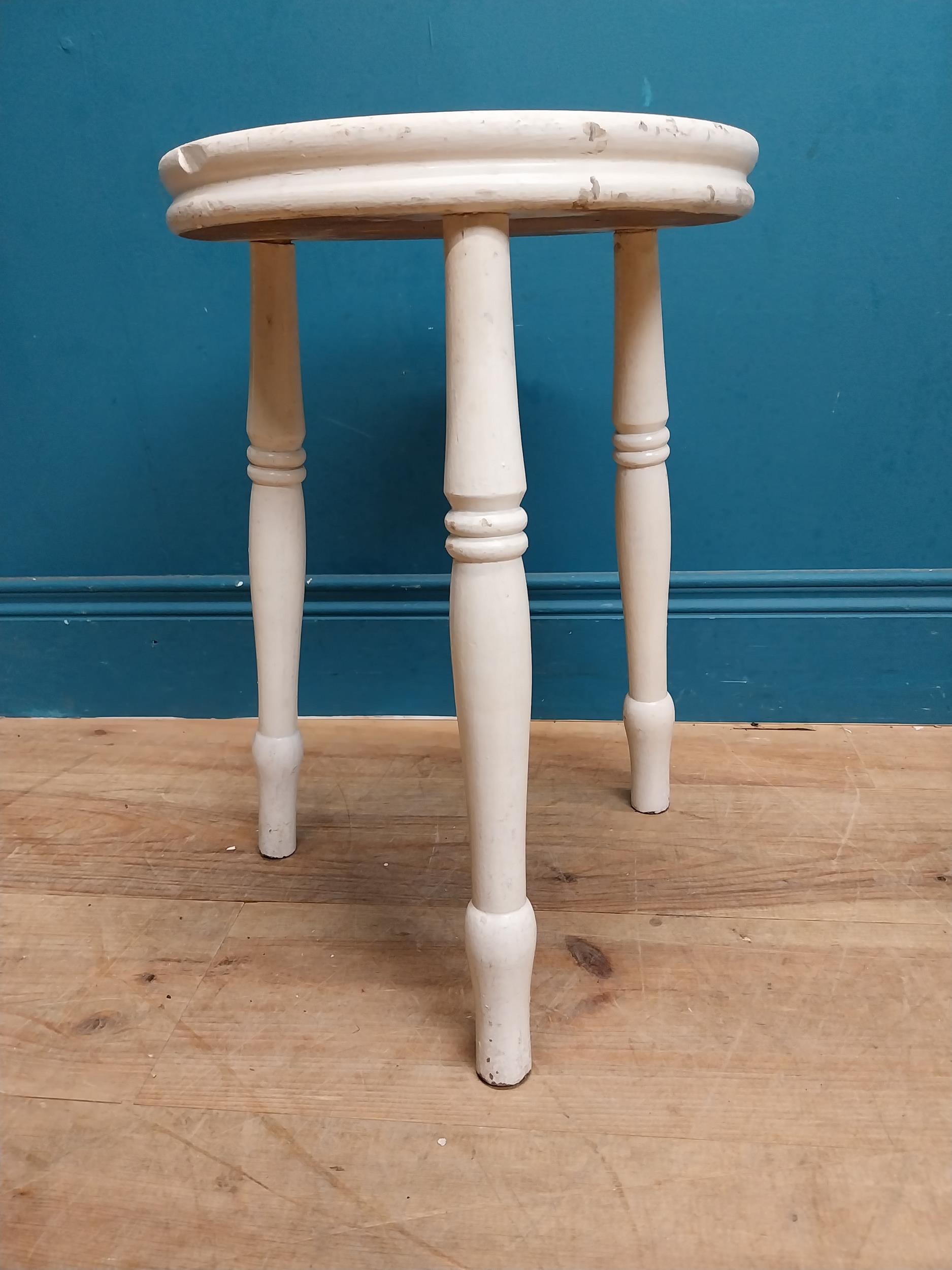 1940's painted pine stool on three turned legs. {46 cm H x 33 cm Dia.}. - Image 5 of 6