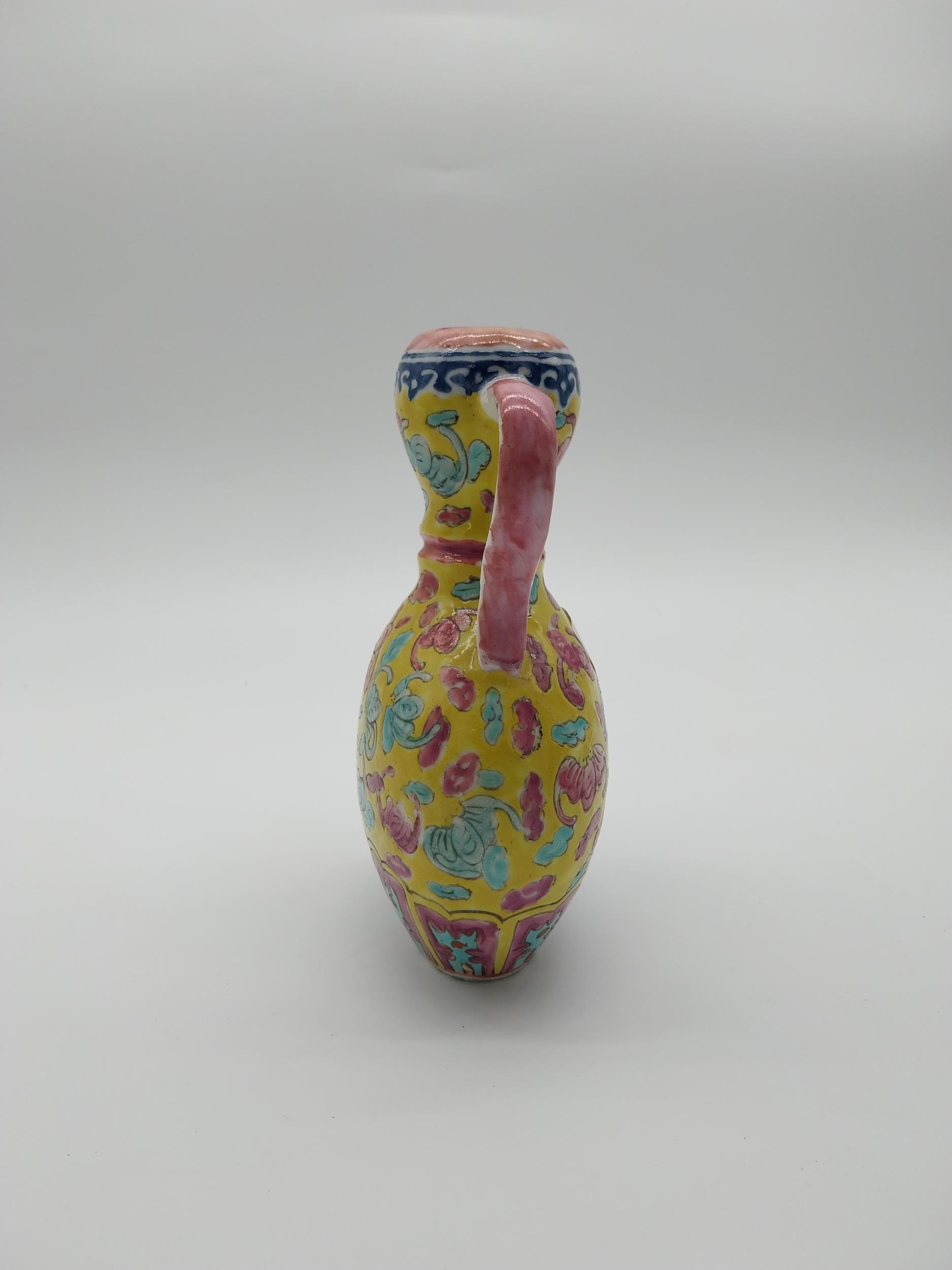 Chinese ceramic two handled vase. {20 cm H x 14 cm W x 8 cm D}. - Image 2 of 5