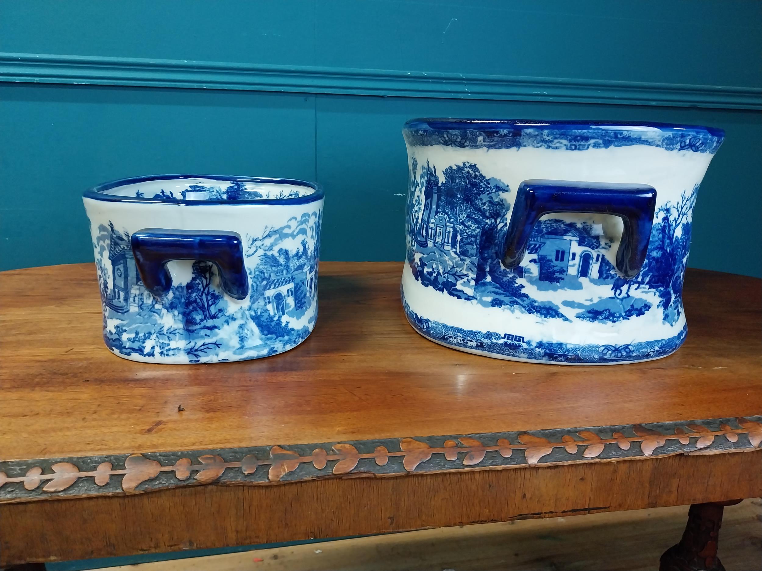 Two ceramic blue and white foot baths {22 cm H x 48 cm W x 30 cm D and 14 cm H x 36 cm W x 22 cm - Image 4 of 6