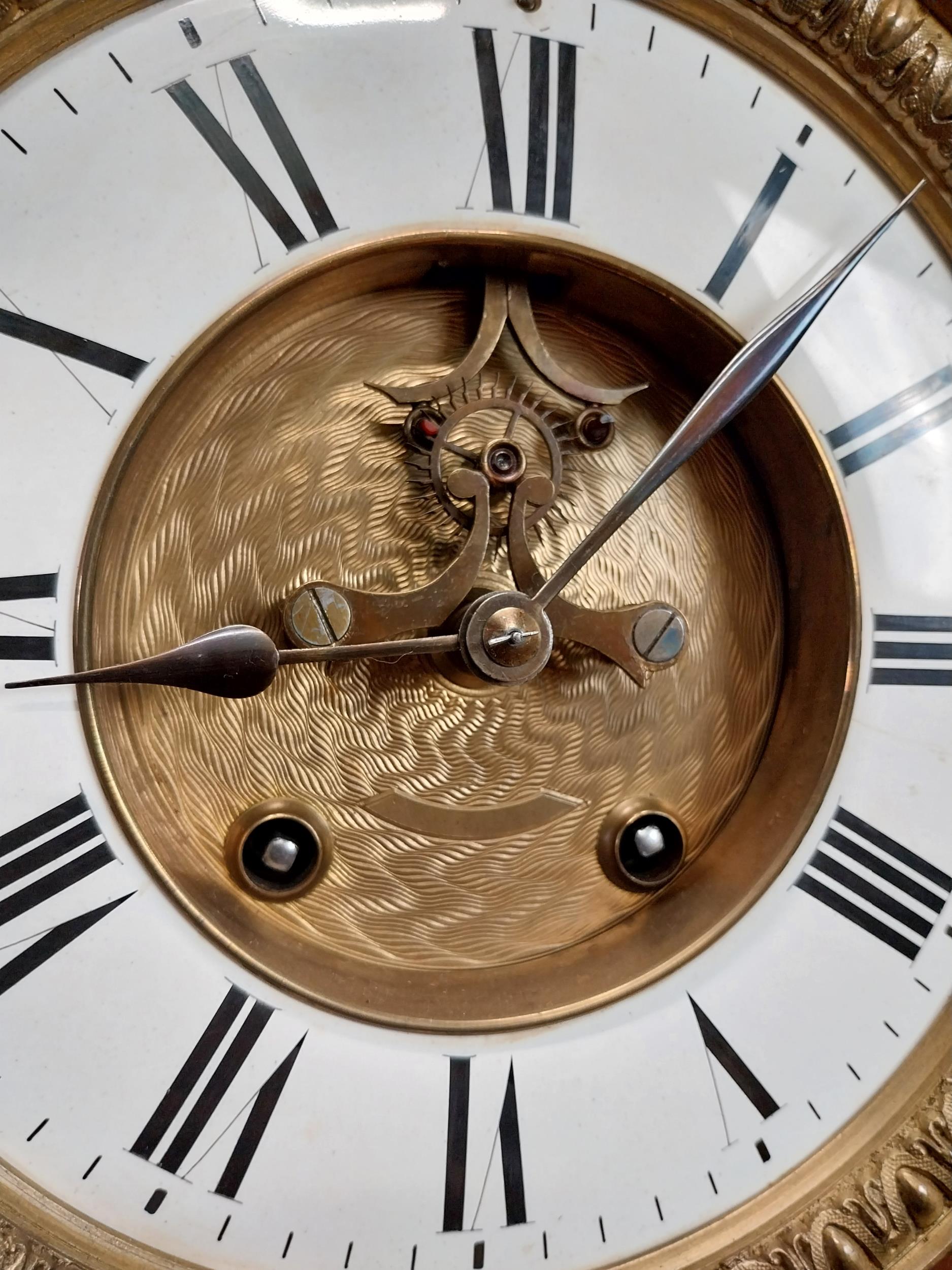 Edwardian mahogany mantle clock. {44 cm H x 22 cm W x 21 cm D}. - Image 4 of 6