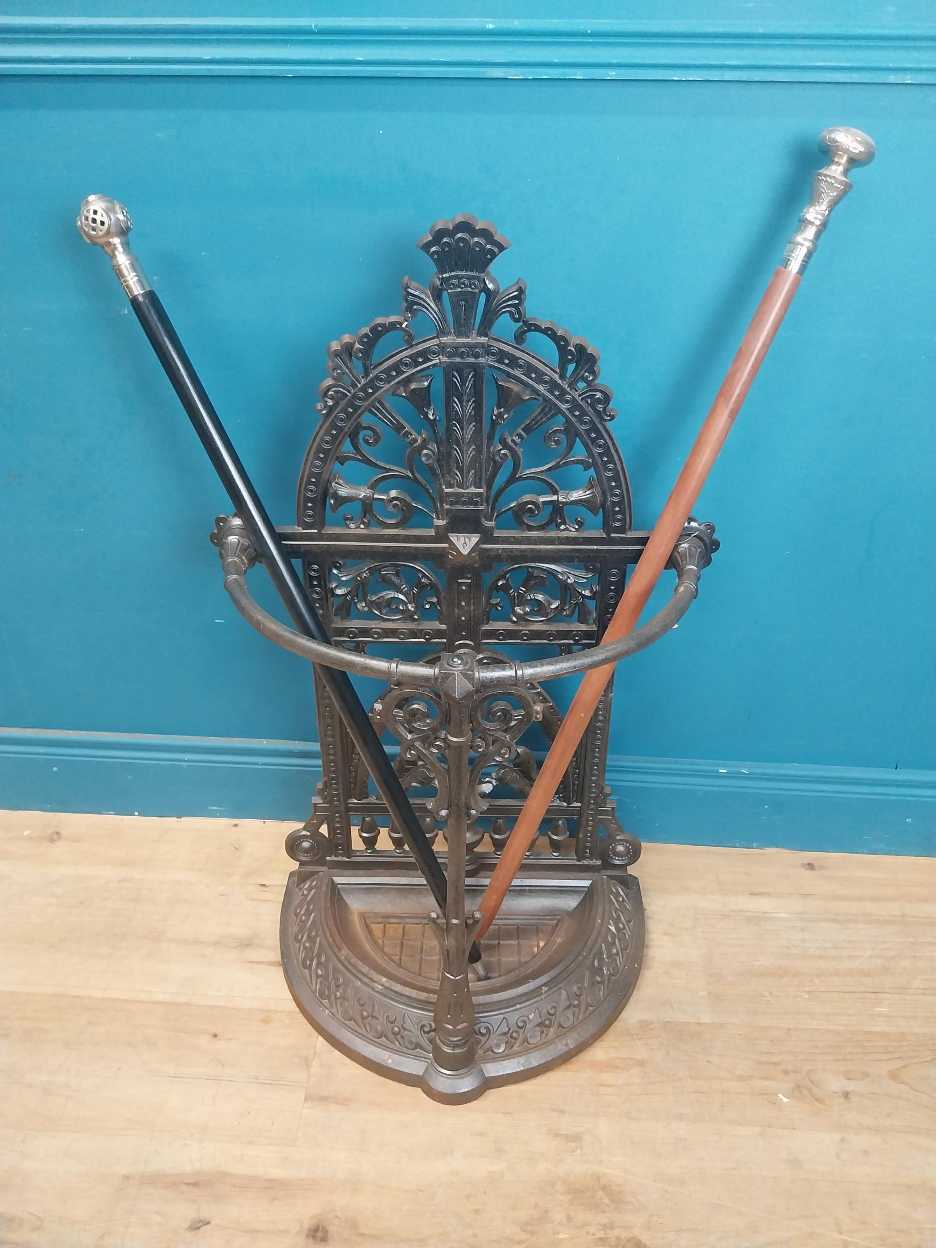 19th C. cast iron Coalbrookdale stick stand. {90 cm H x 53 cm W x 30 cm D}. - Image 4 of 9