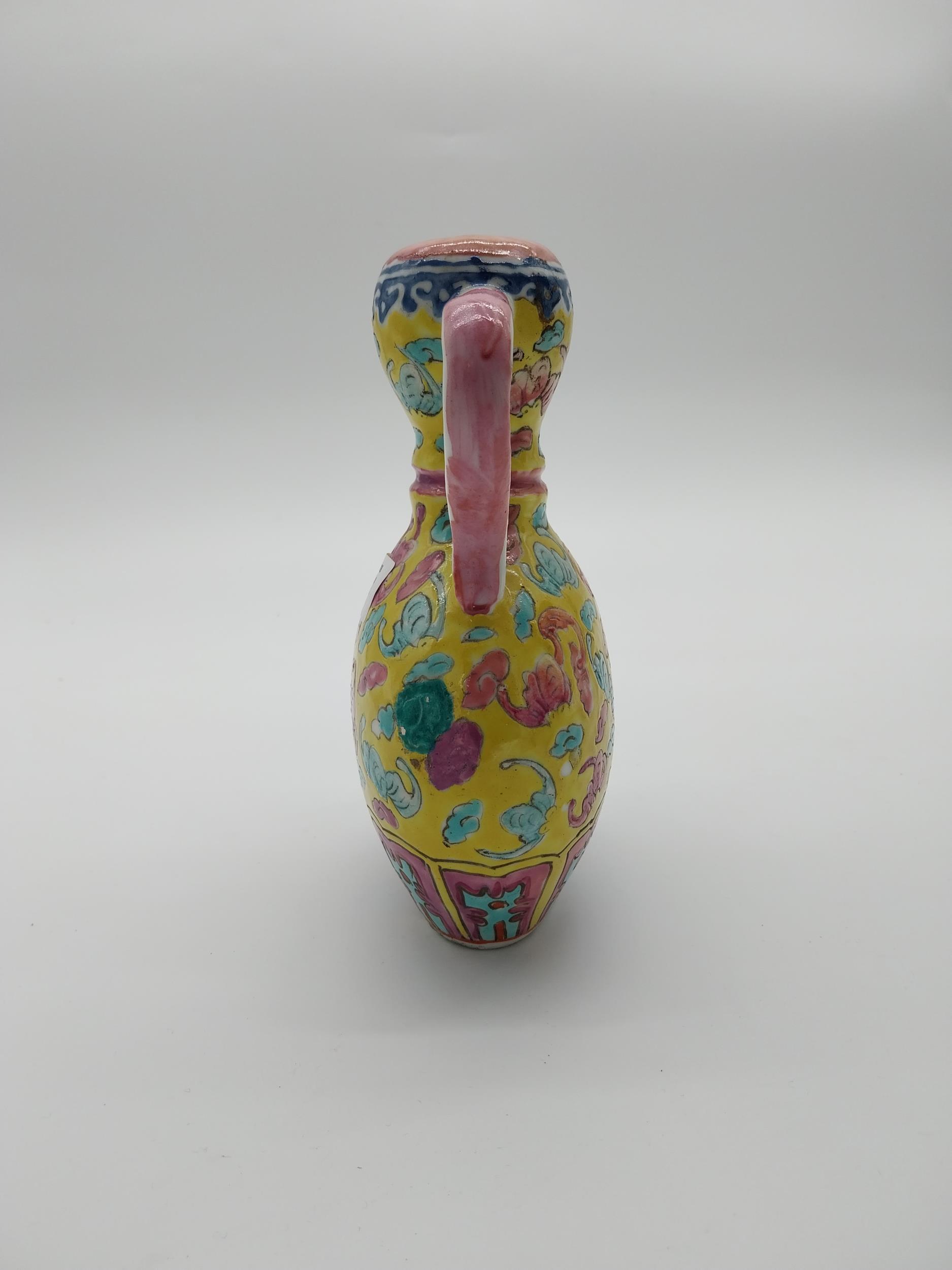 Chinese ceramic two handled vase. {20 cm H x 14 cm W x 8 cm D}. - Image 5 of 5