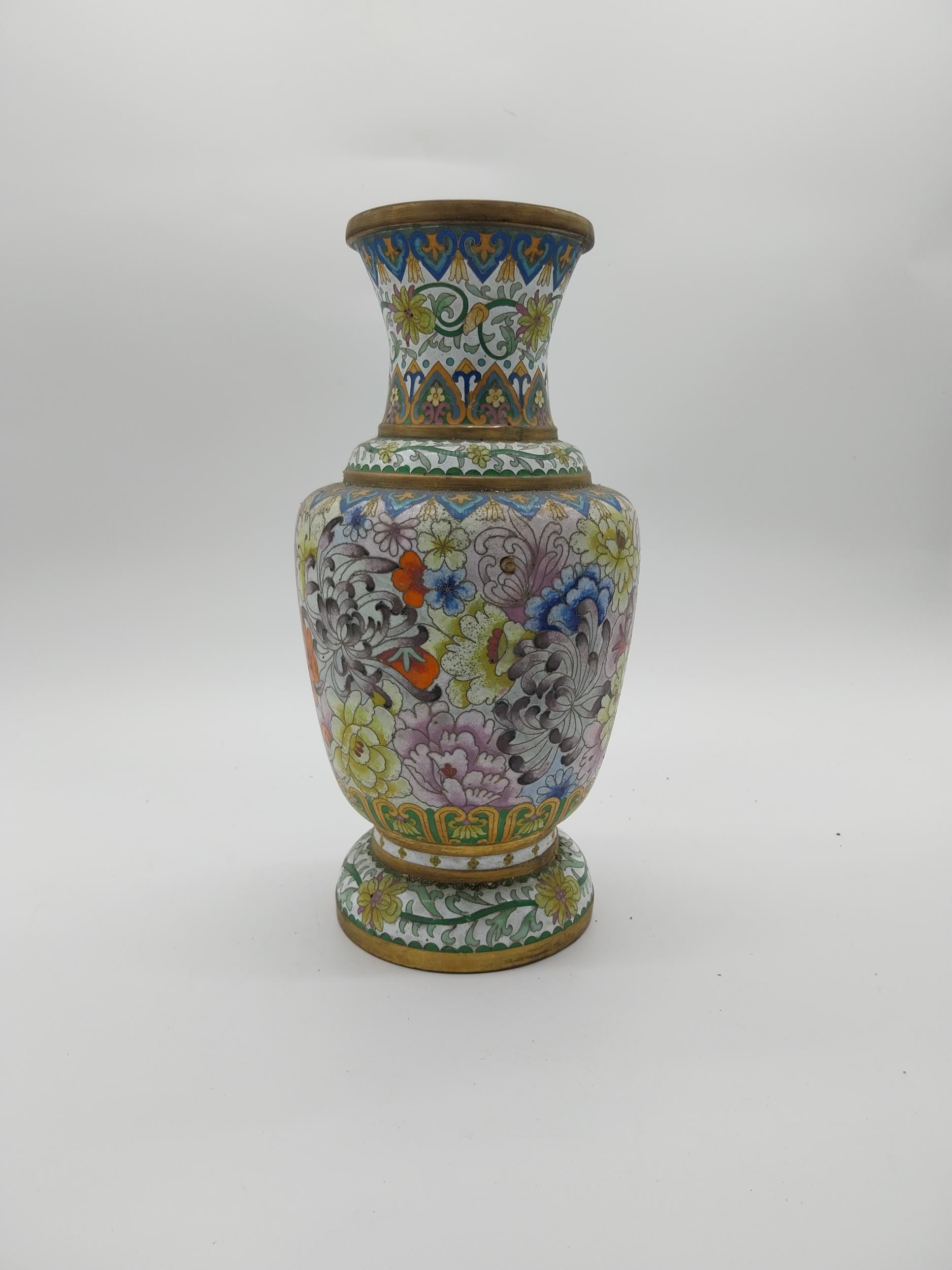 Decorative oriental cloisonne vase. {32 cm H x 15 cm Dia.}.