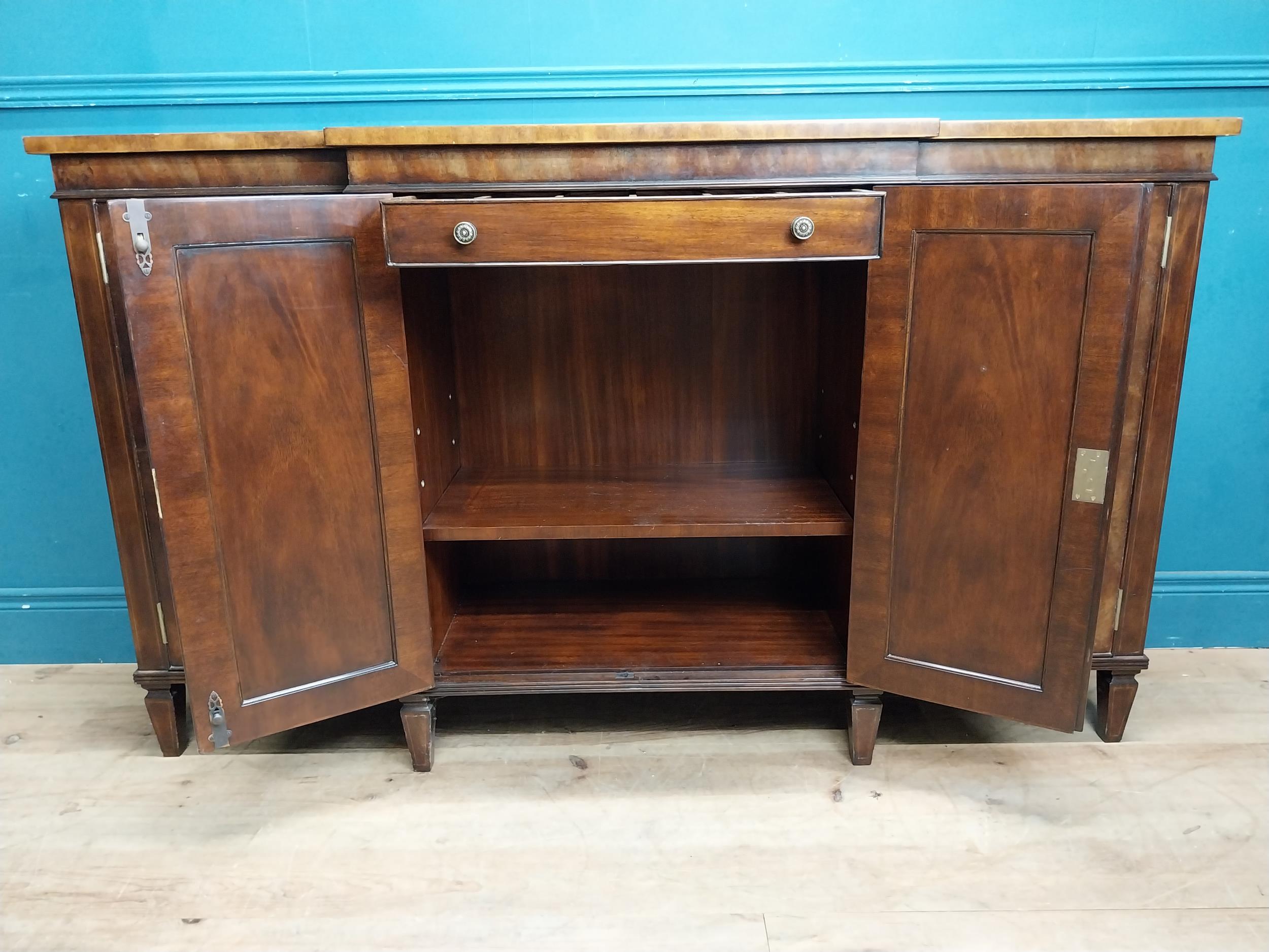Good quality mahogany and satinwood side cabinet in the Regency style with four doors on short - Image 5 of 10