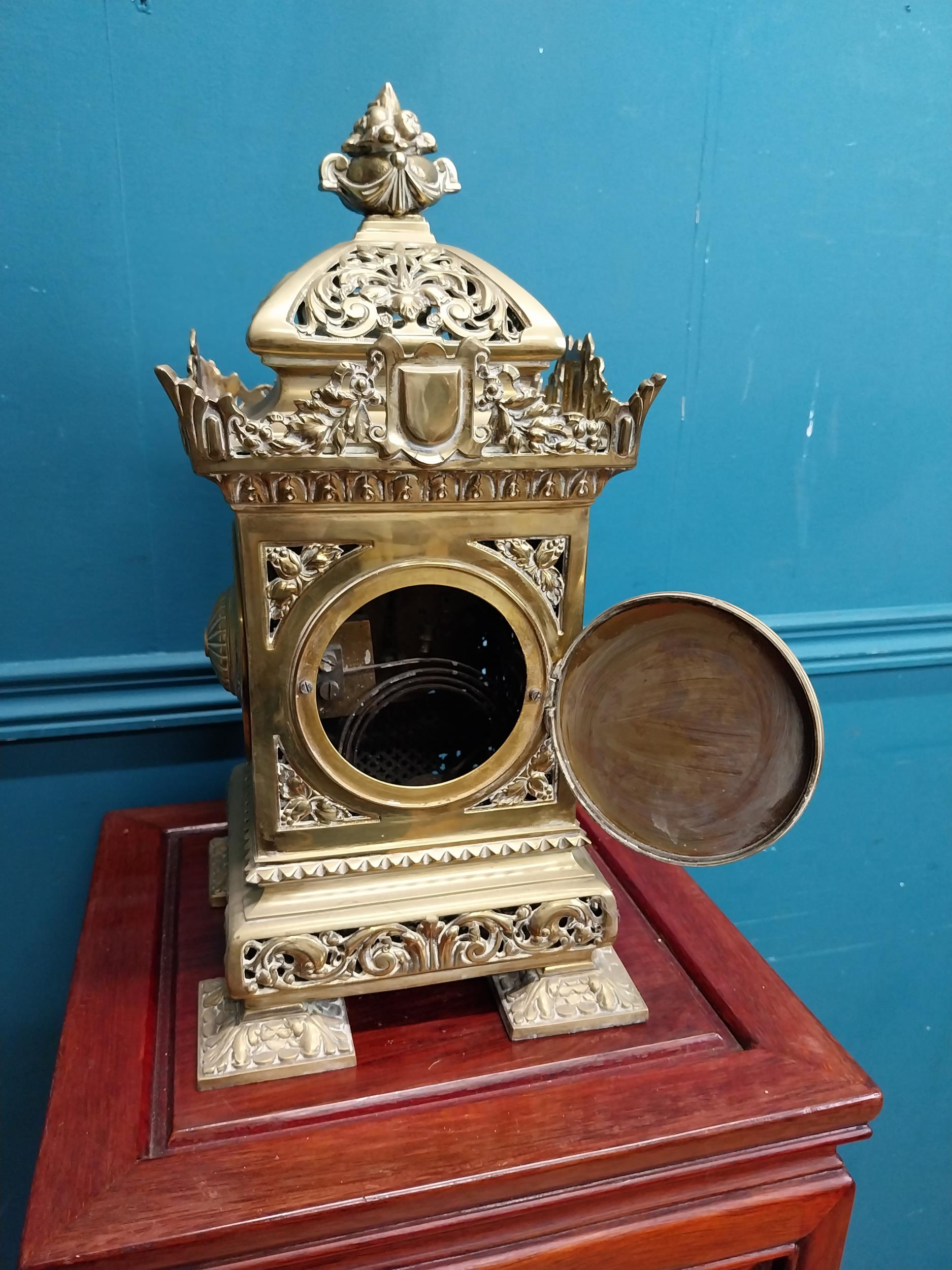 Decorative brass mantle clock in the Victorian style {39 cm H x 19 cm W x 19 cm D}. - Image 9 of 9