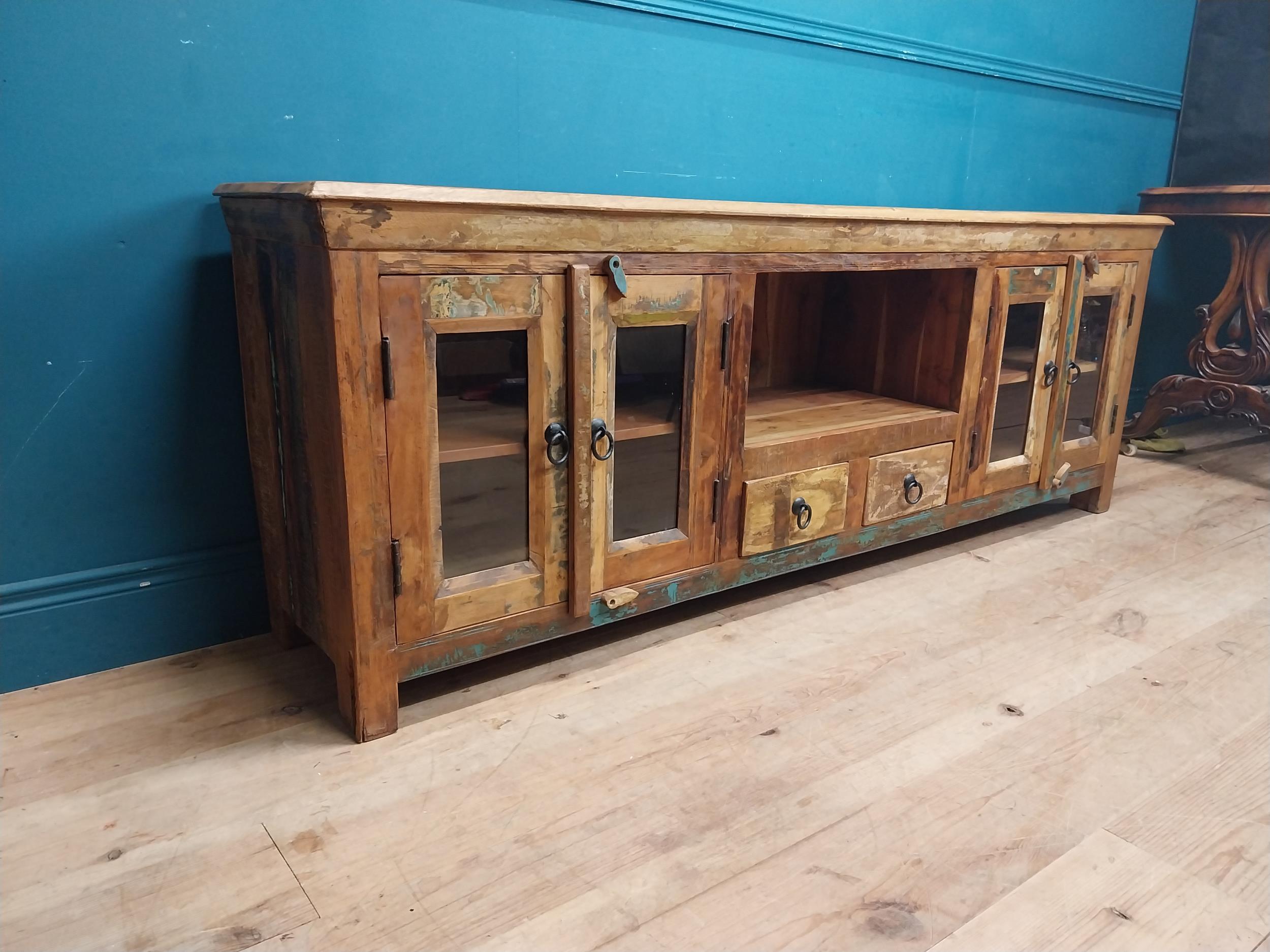 Decorative wooden side cabinet with metal mounts and handles with four glazed doors, two short - Bild 4 aus 7