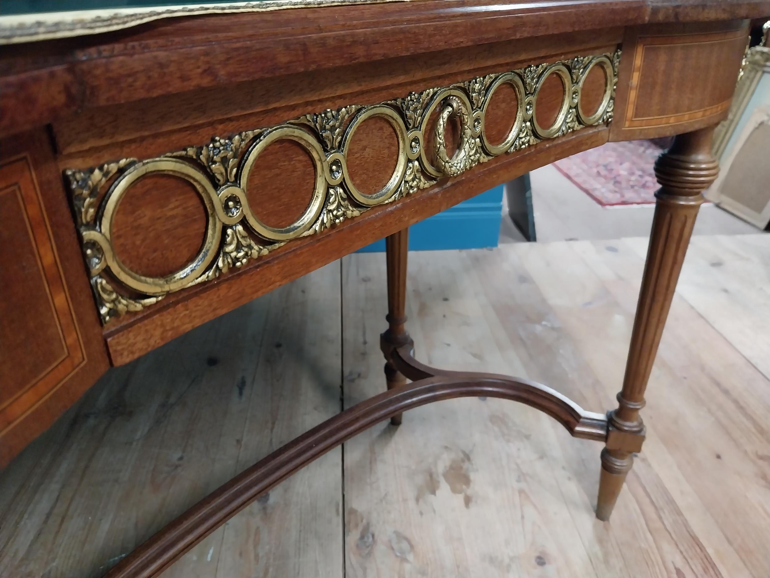 Edwardian Kingwood dressing table with glass top, ormolu mounts and single drawer in the frieze - Image 5 of 9