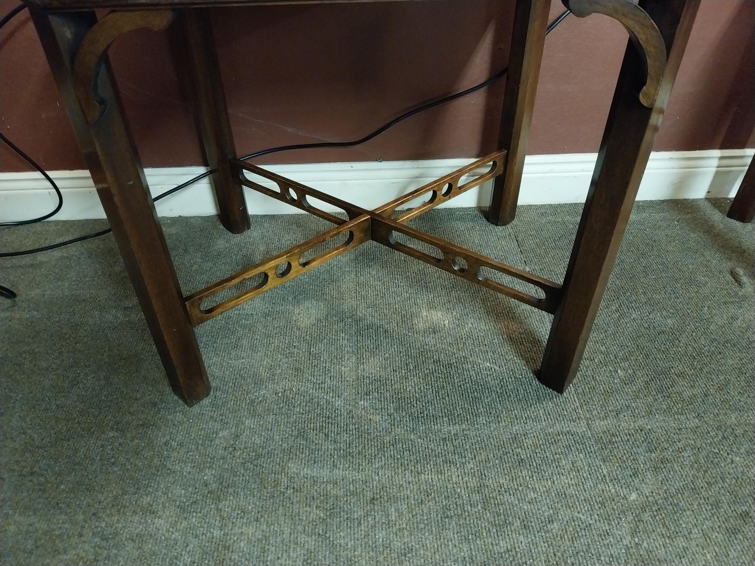 Pair of good quality mahogany bedside tables with single drawer in the frieze raised on square - Image 5 of 7