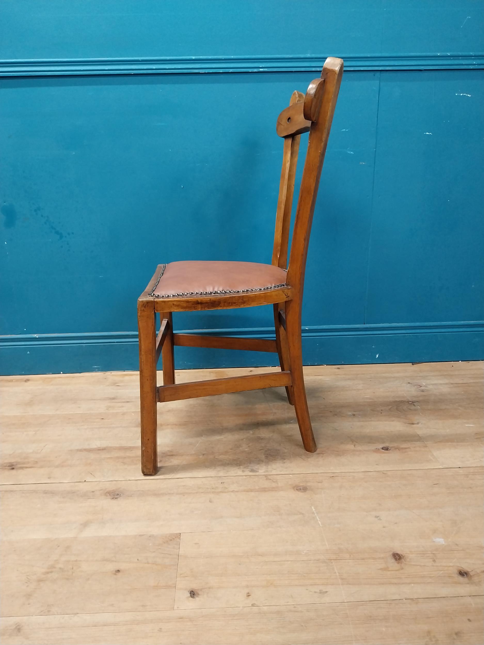 1930s oak side chair with leather upholstered seat {90 cm H x 44 cm W x 40 cm D}. - Image 5 of 6