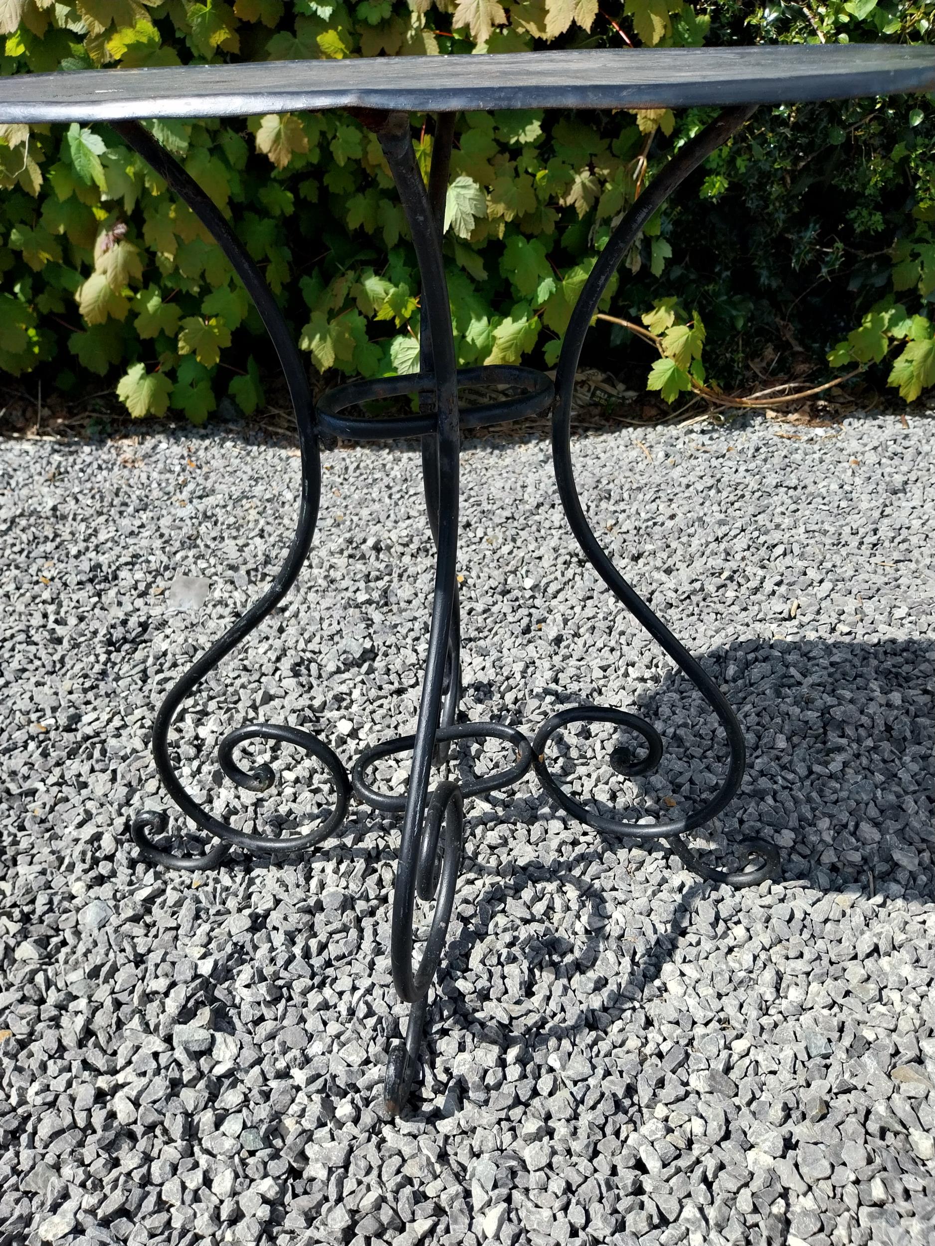 Wrought iron garden table with three matching chairs {Tbl. 65 cm H x 65 cm Dia. and Chairs 82 cm H x - Image 6 of 11