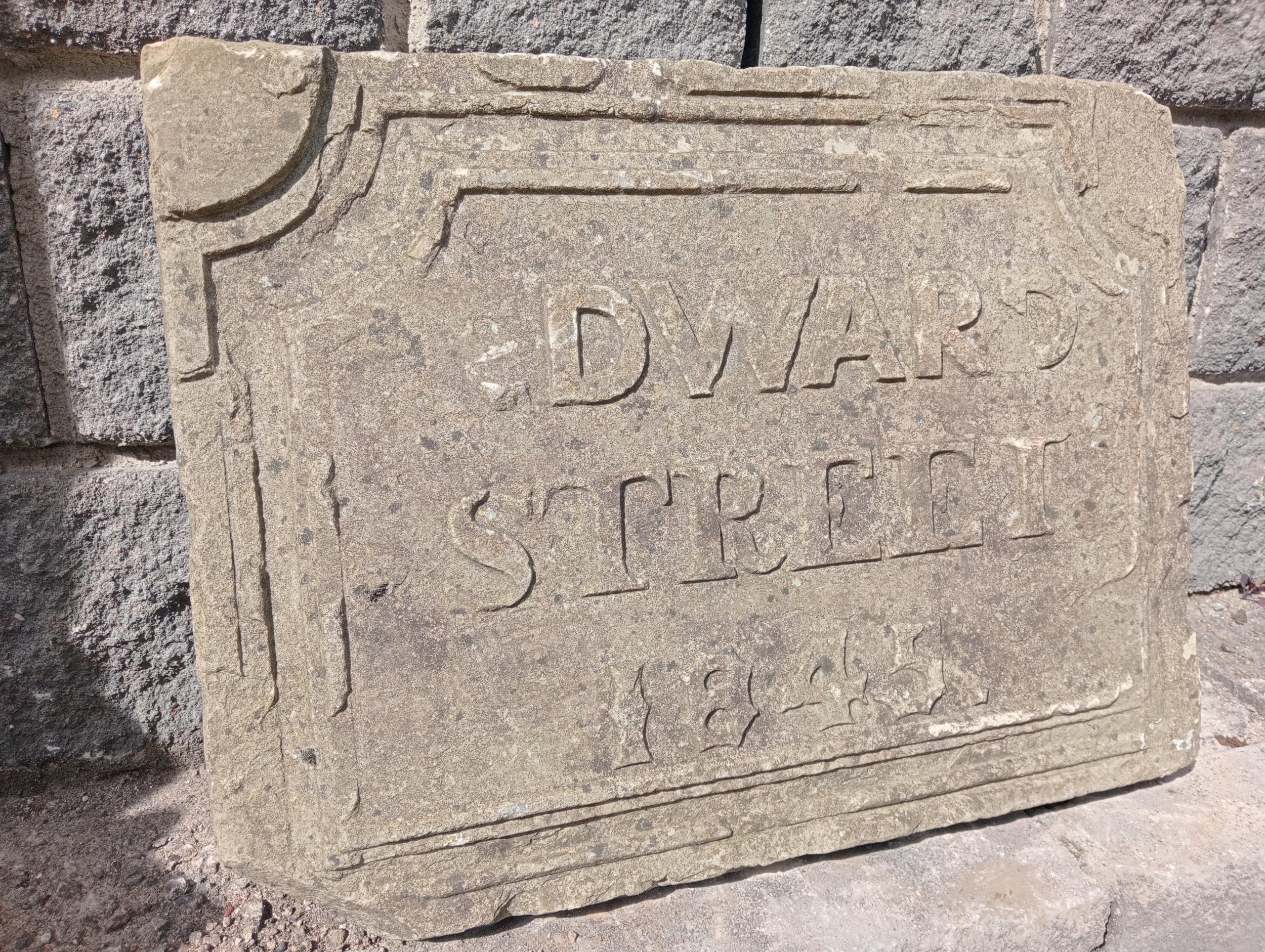 Stone carved Edward street 1845 sign{H 50cm x W 68cm x D 9cm }. (NOT AVAILABLE TO VIEW IN PERSON) - Image 2 of 4