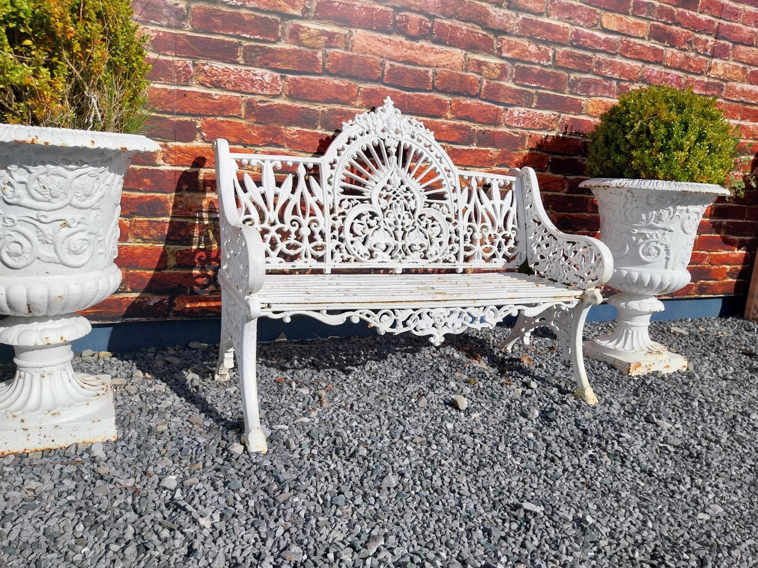Good quality Pierce Wexford cast iron garden bench {94 cm H x 119 cm W x 62 cm D}. - Image 3 of 8