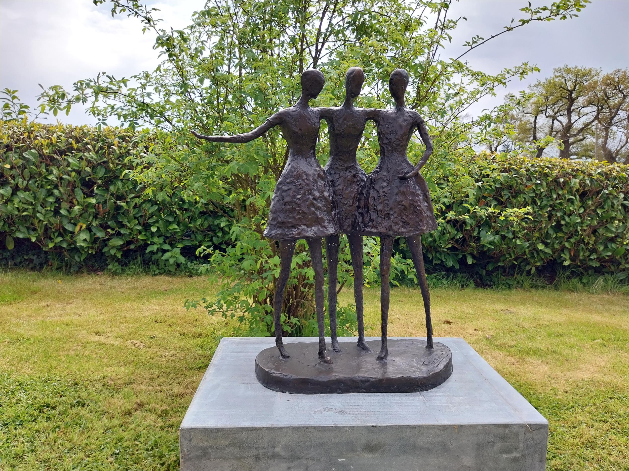Exceptional quality contemporary bronze sculpture of three embracing Ladies {70 cm H x 62 cm W x - Image 2 of 9