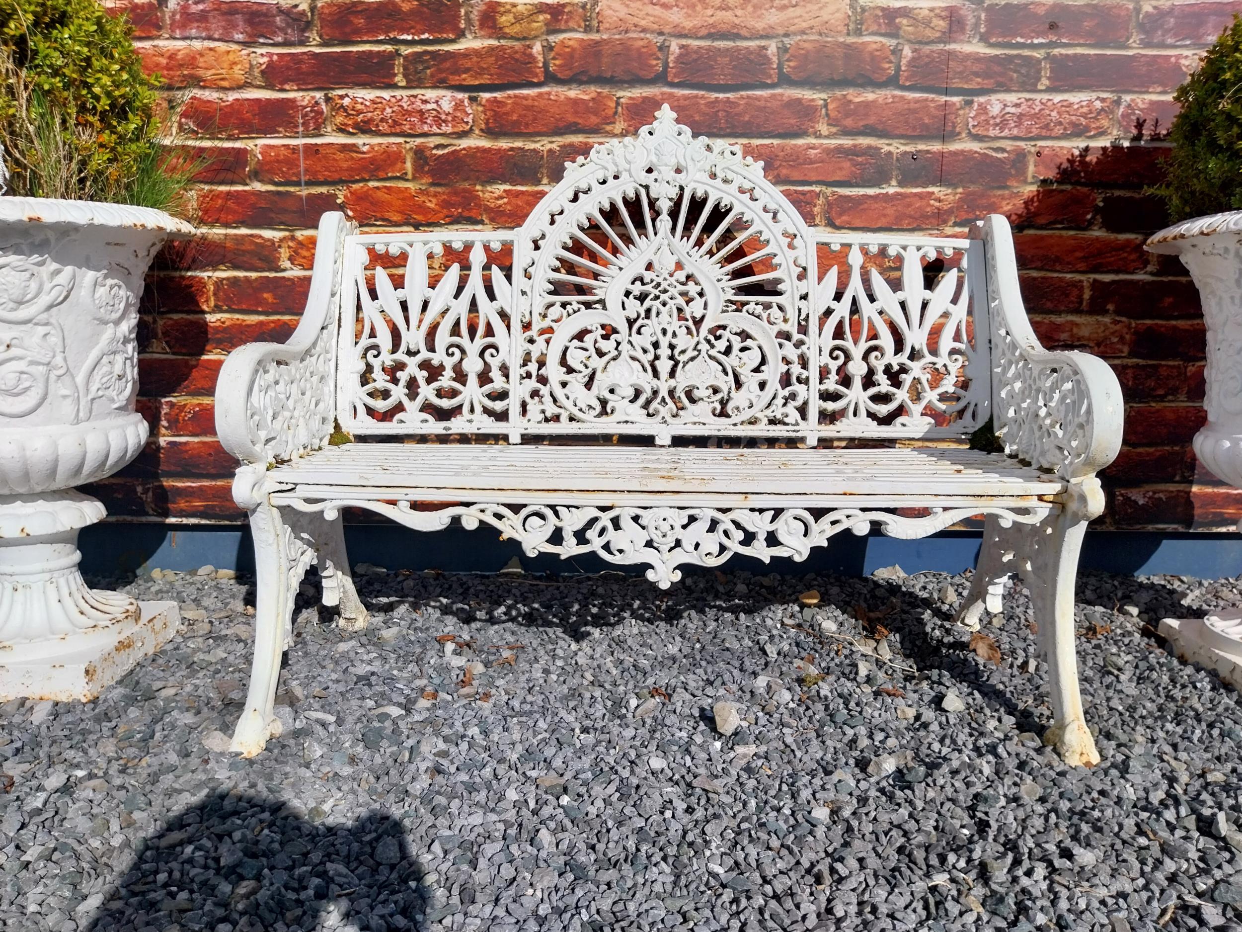 Good quality Pierce Wexford cast iron garden bench {94 cm H x 119 cm W x 62 cm D}.