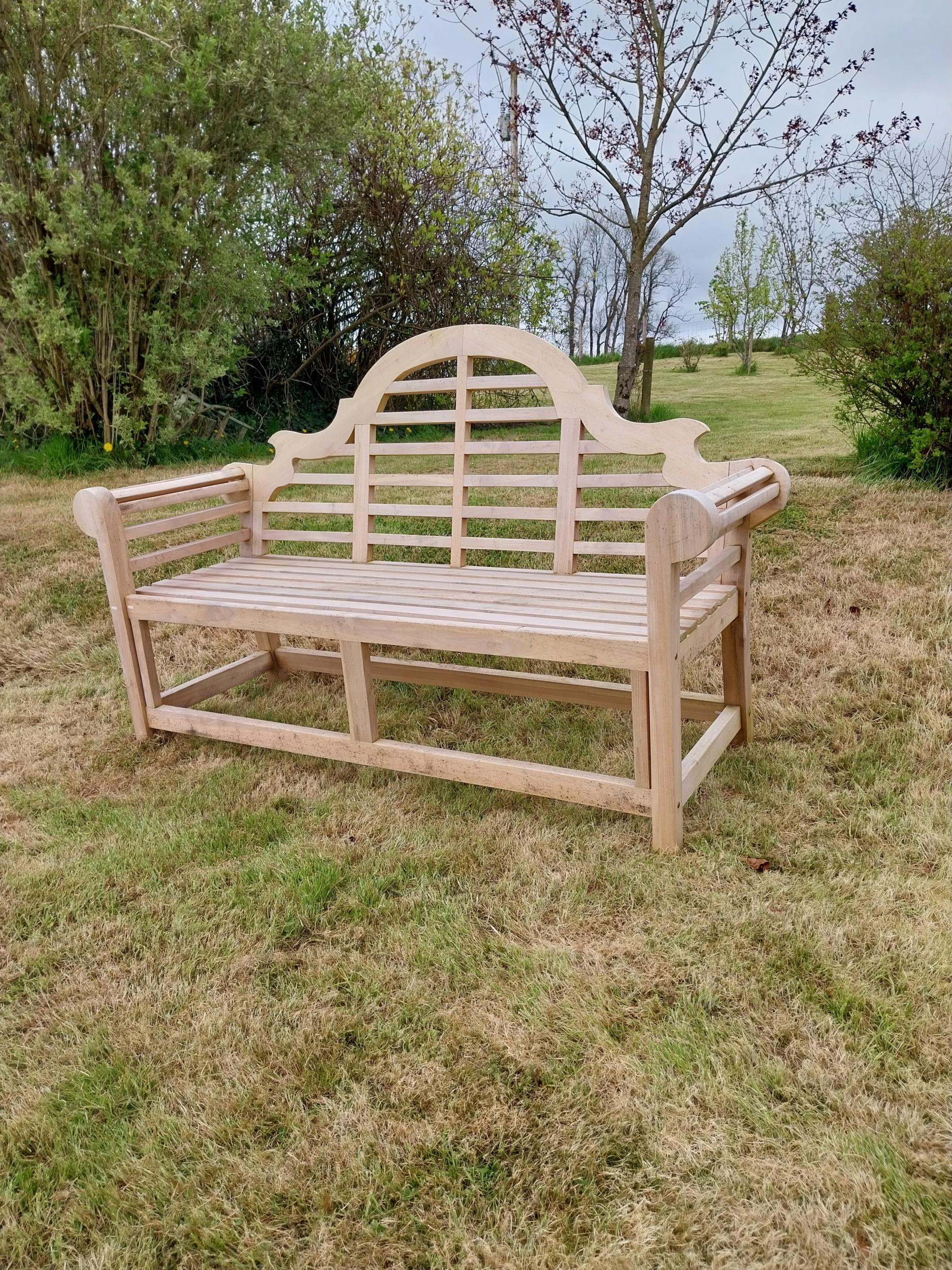 Good quality teak three seater Lutyens garden bench {106 cm H x 161 cm W x 57 cm D}. - Image 2 of 5