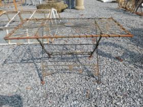 Metal wire coffee table {49 cm H x 90 cm W x 46 cm D}.