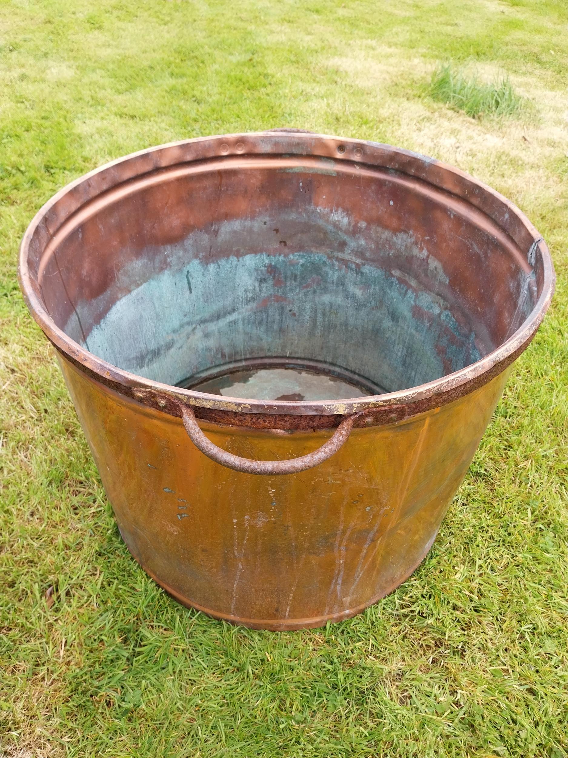 Large circular copper garden planter {53 cm H x 78 cm W x 67 cm D}. - Image 5 of 5