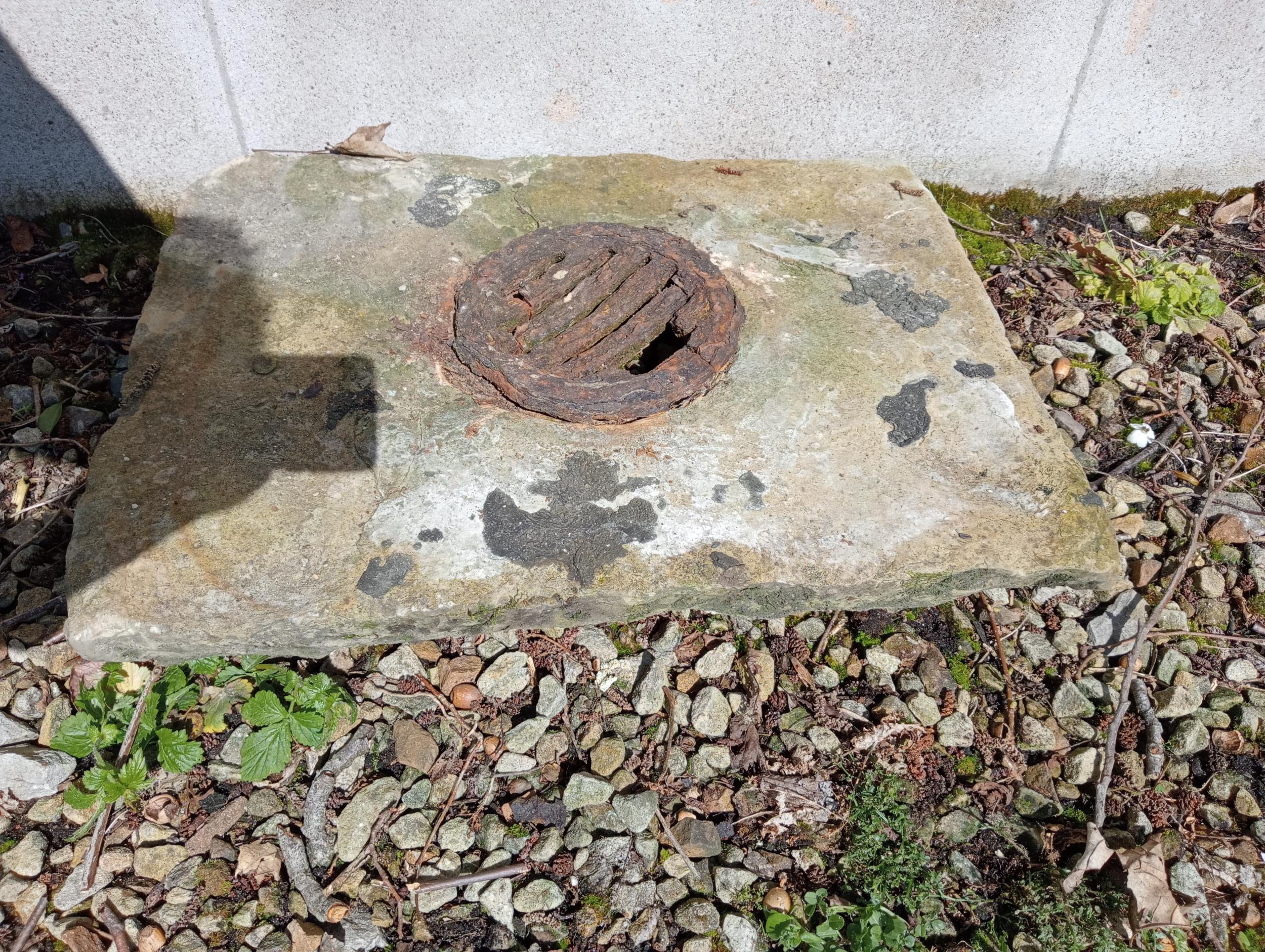 19th C. sandstone gully with original cast iron grate cover {H 8cm x W 60cm x D 46cm }. (NOT