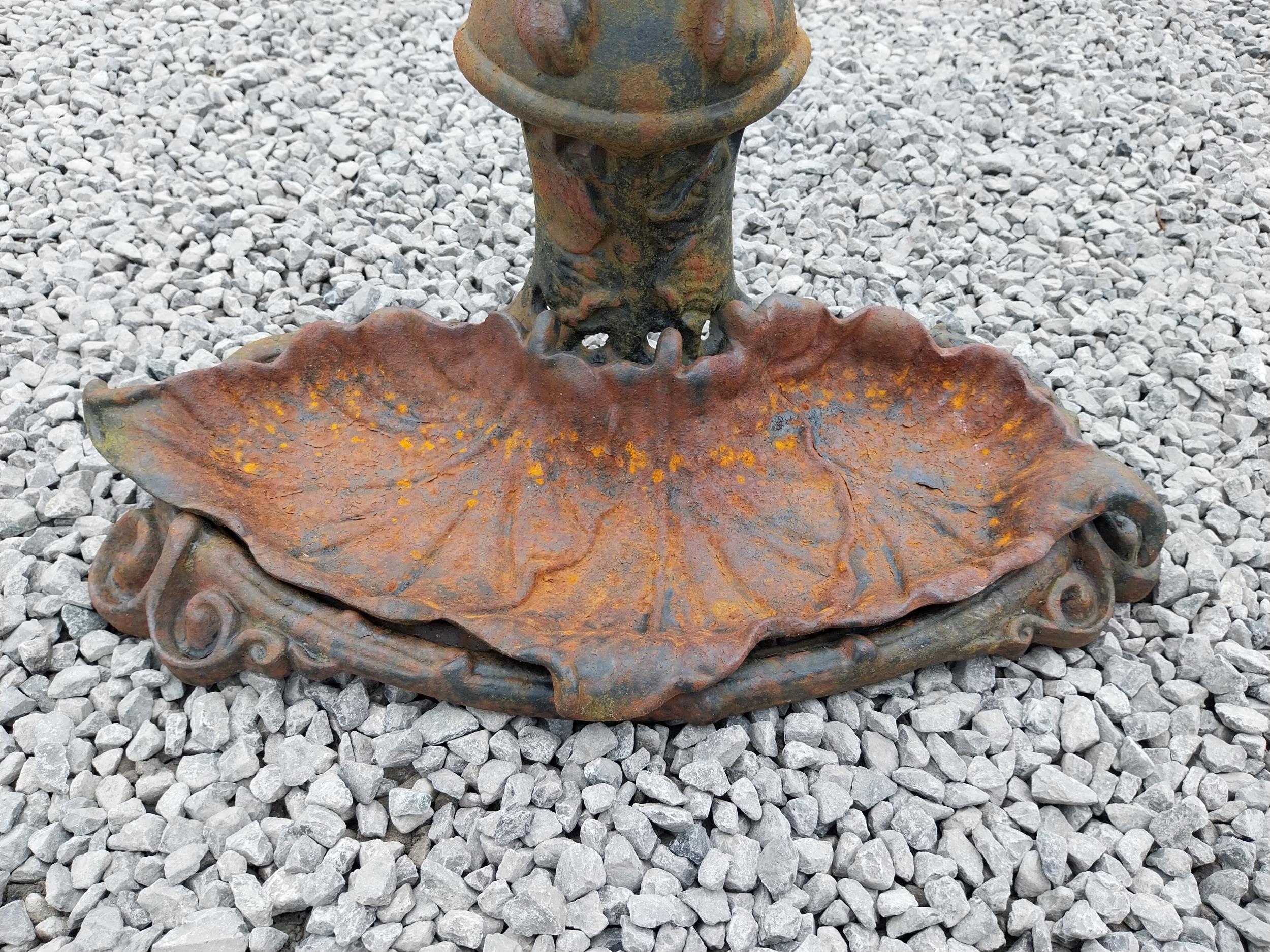 Cast iron stick stand depicting a dog in the Coalbrookdale style {58 cm H x 60 cm W x 20 cm D}. - Image 4 of 6