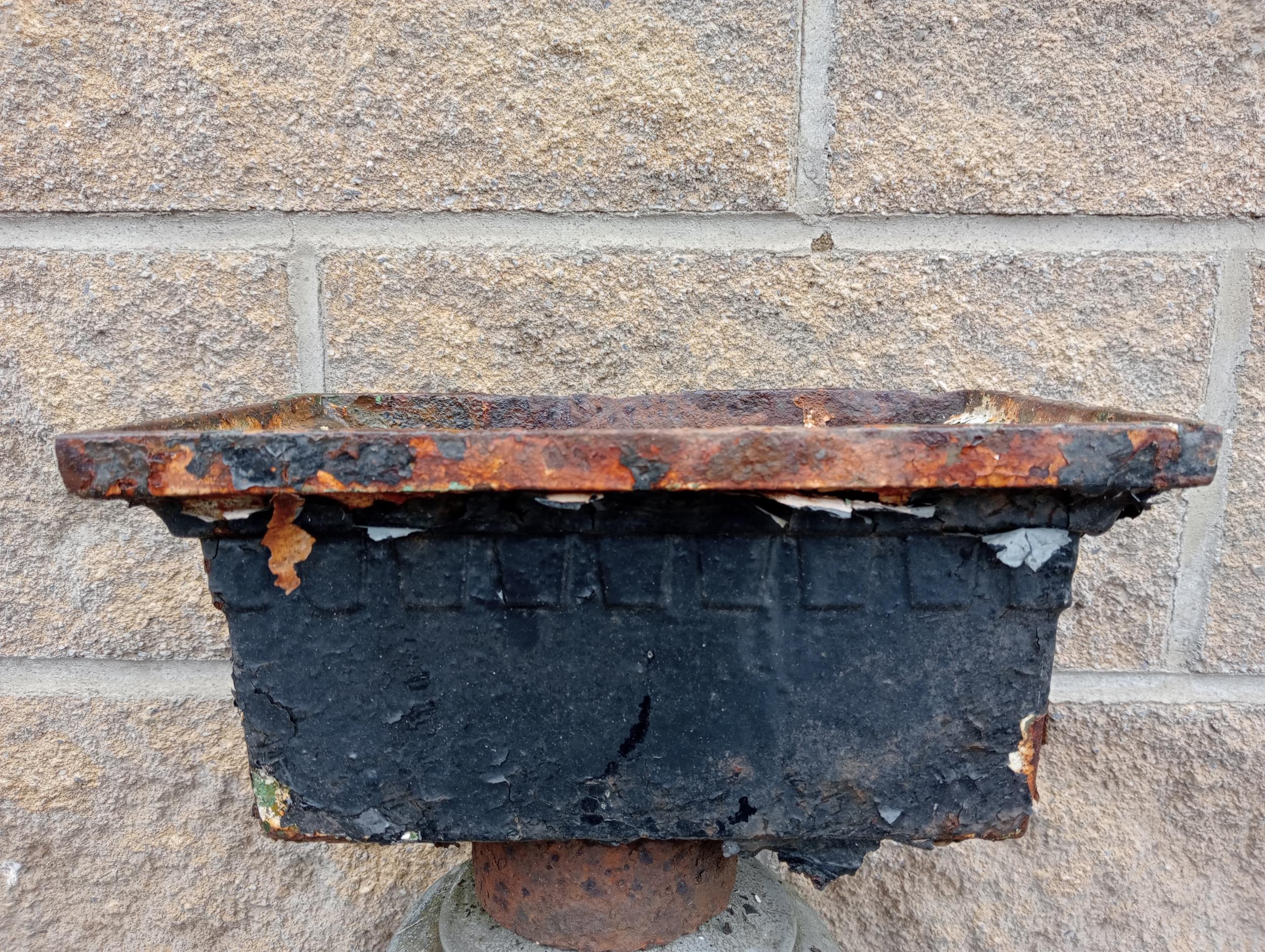 Cast iron drain hopper black {H 18cm x W 30cm x D 20cm }. (NOT AVAILABLE TO VIEW IN PERSON)