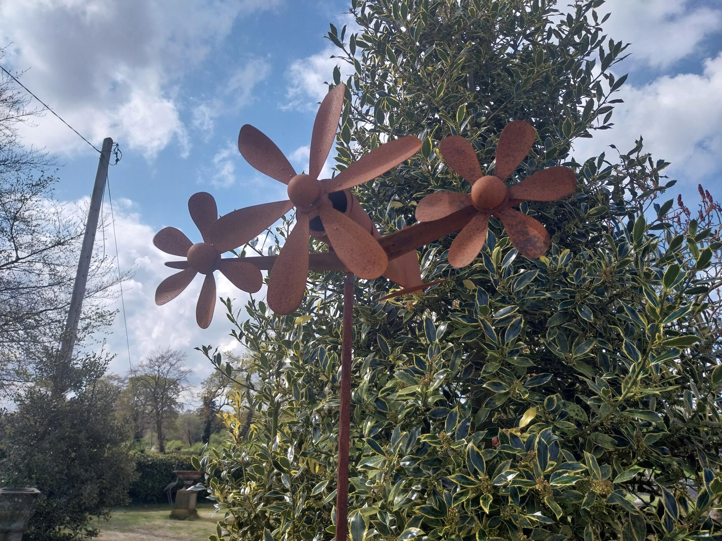 Metal windmill in the form of a plane raised on stand {196 cm H x 63 cm W x 58 cm D}. - Bild 5 aus 5