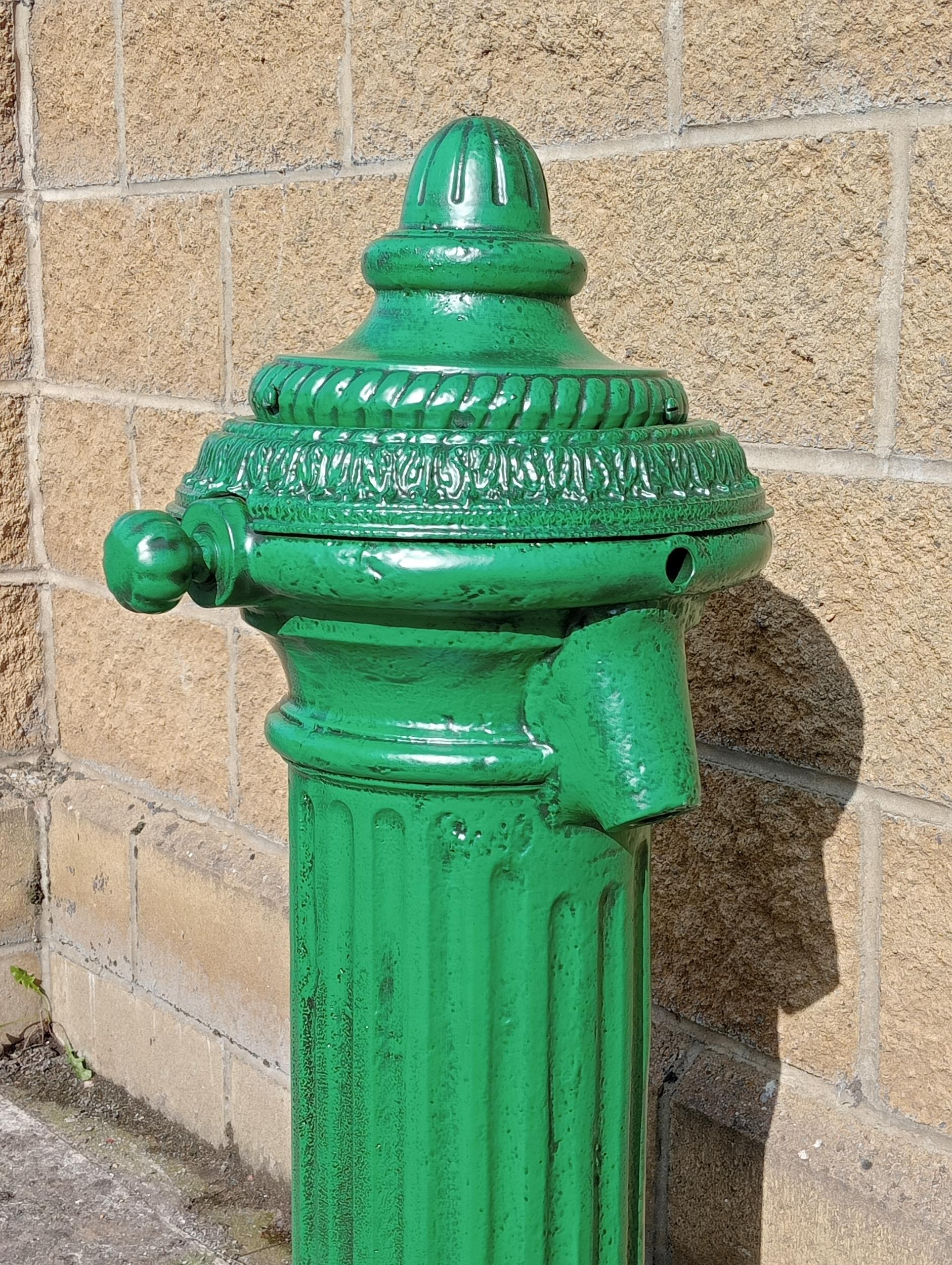 Irish cast iron water pump {H 100cm x W 36cm x D 40cm }. (NOT AVAILABLE TO VIEW IN PERSON) - Image 3 of 6