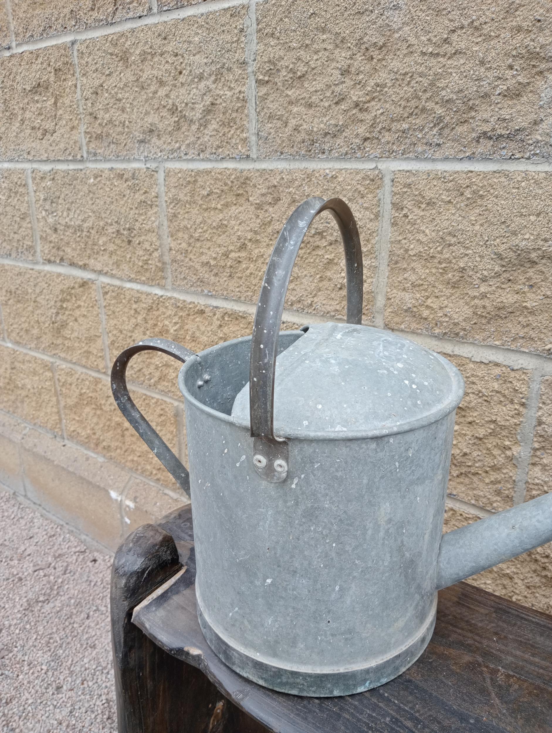 Pair of galvanised watering cans {H 40cm x W 50cm x D 15cm }. (NOT AVAILABLE TO VIEW IN PERSON) - Image 3 of 3