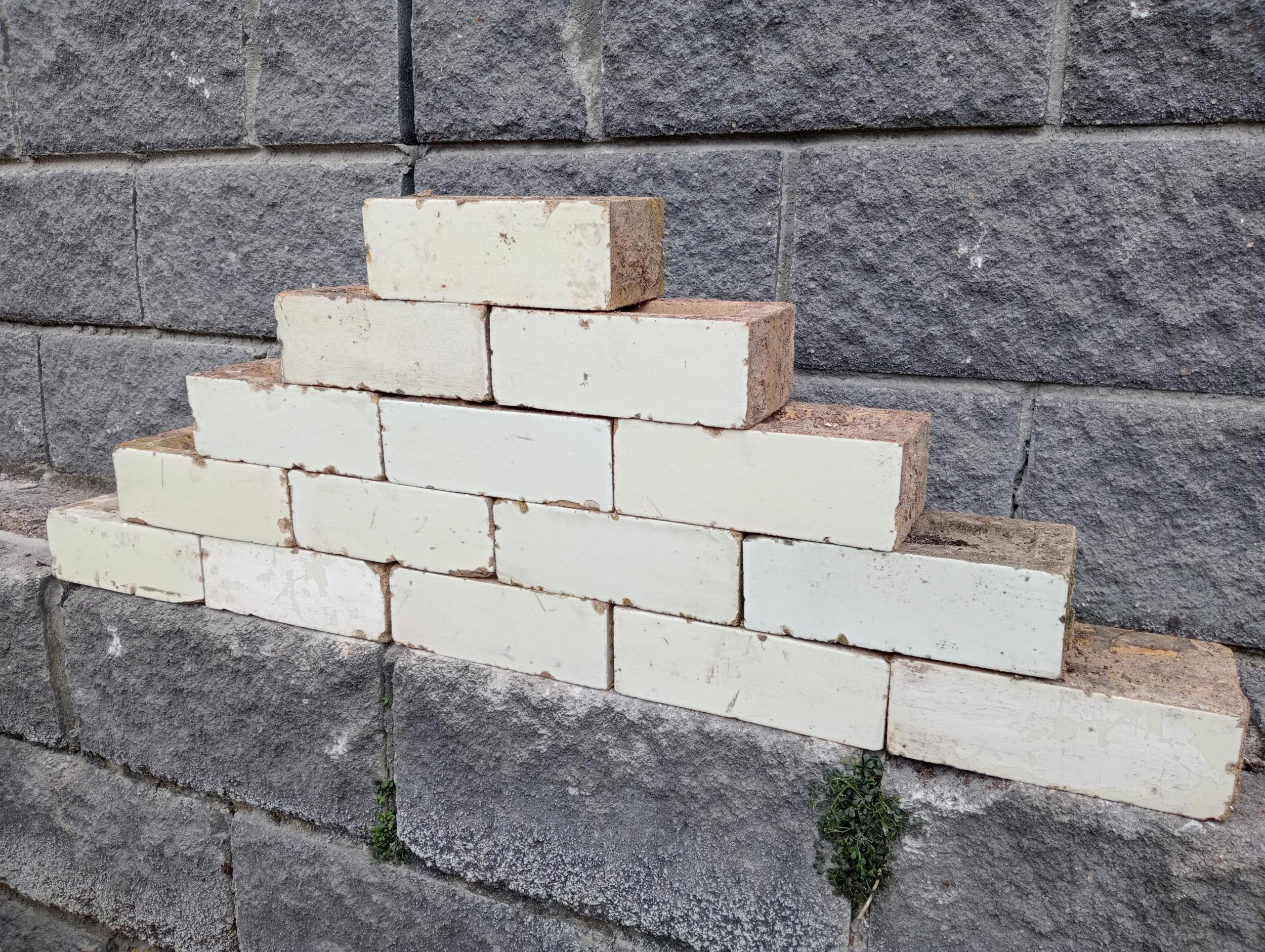 Collection of one hundred white glazed bricks {H 8cm x W 23cm x D 11cm }. - Image 2 of 4