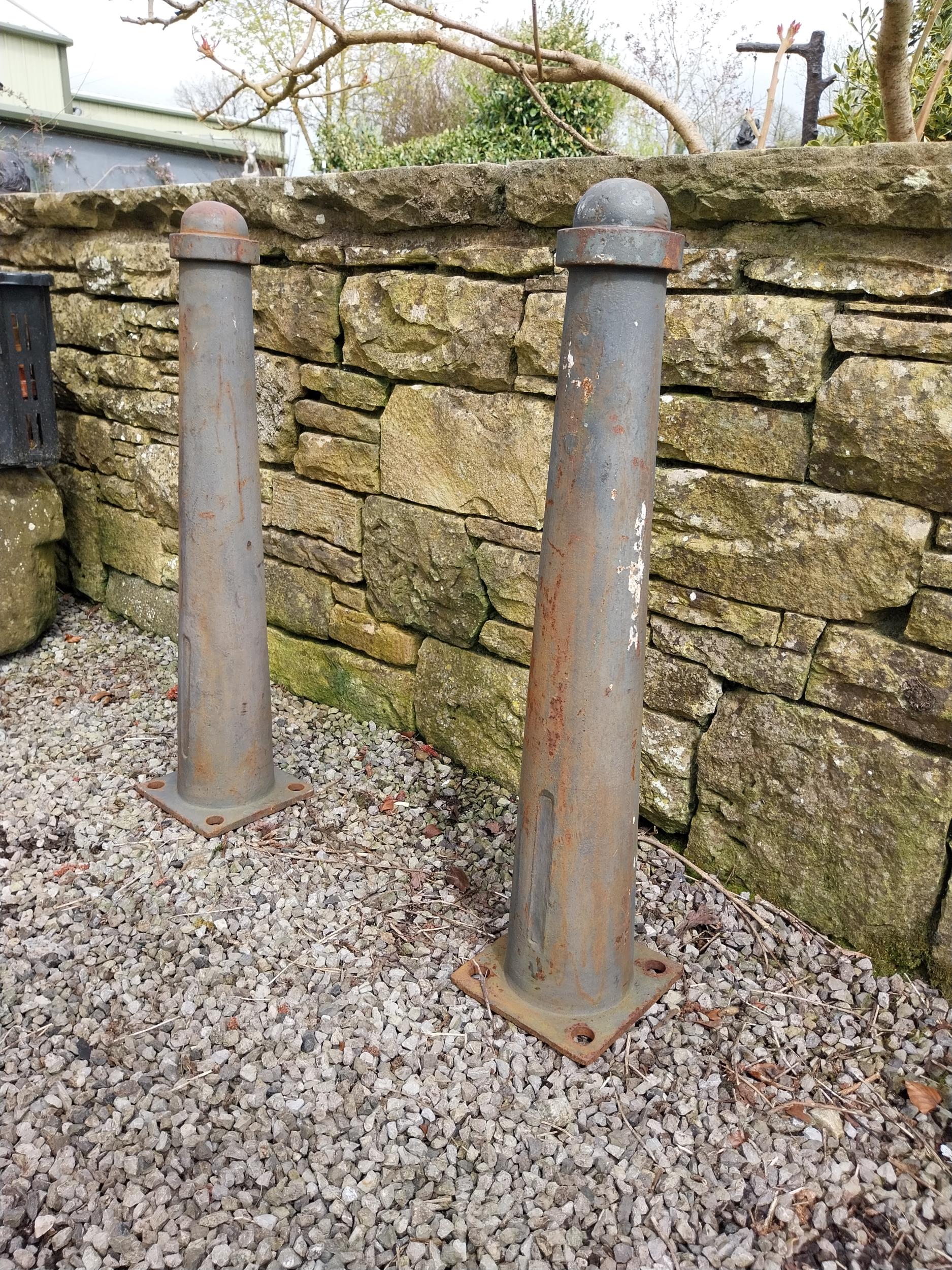 Pair of cast iron bollards {88 cm H x 20 cm W x 21 cm D}. - Image 5 of 5