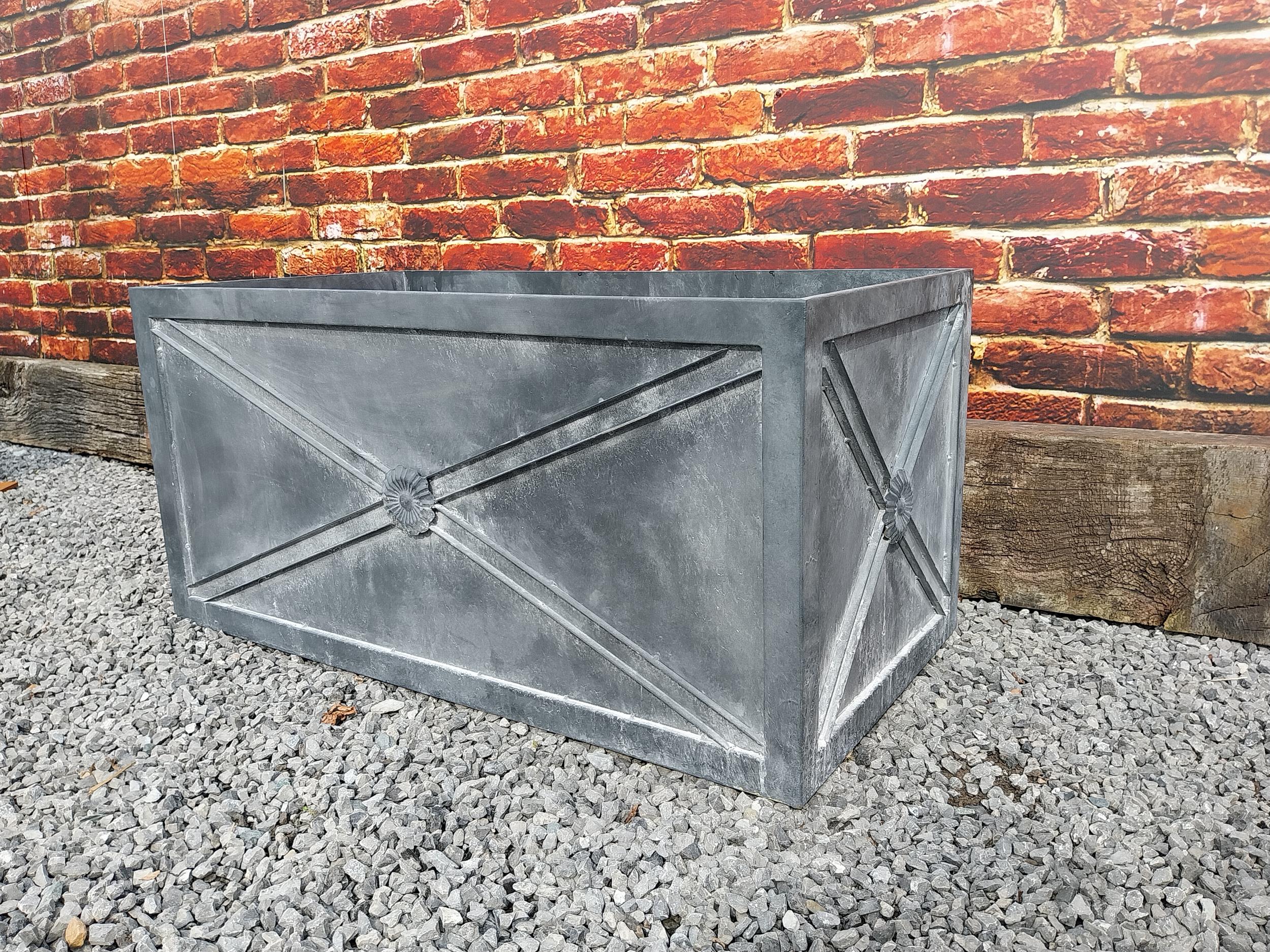 Good quality metal rectangular planter with lead effect in the Georgian style {49 cm H x 101 cm W - Image 3 of 8