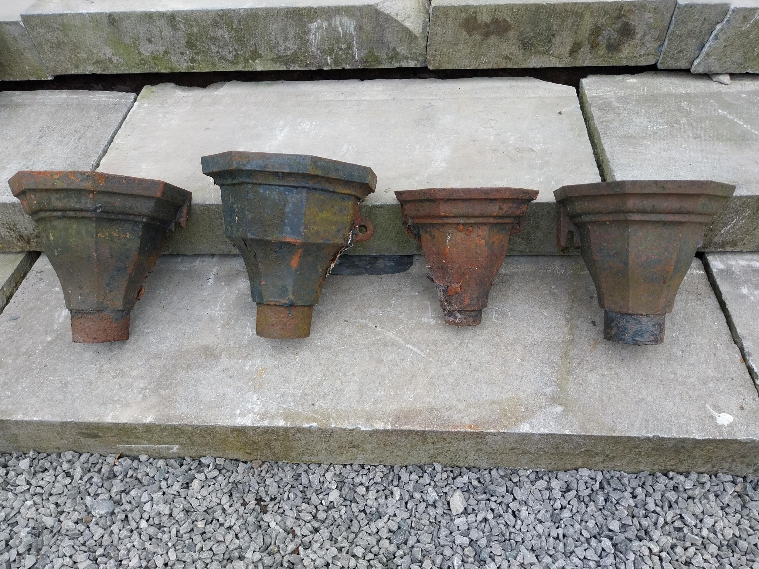 Four 19th C. cast iron copper heads {Lrg. 30 cm H x 28 cm W x 20 cm D and Sml. 25 cm H x 24 cm W x - Image 3 of 7