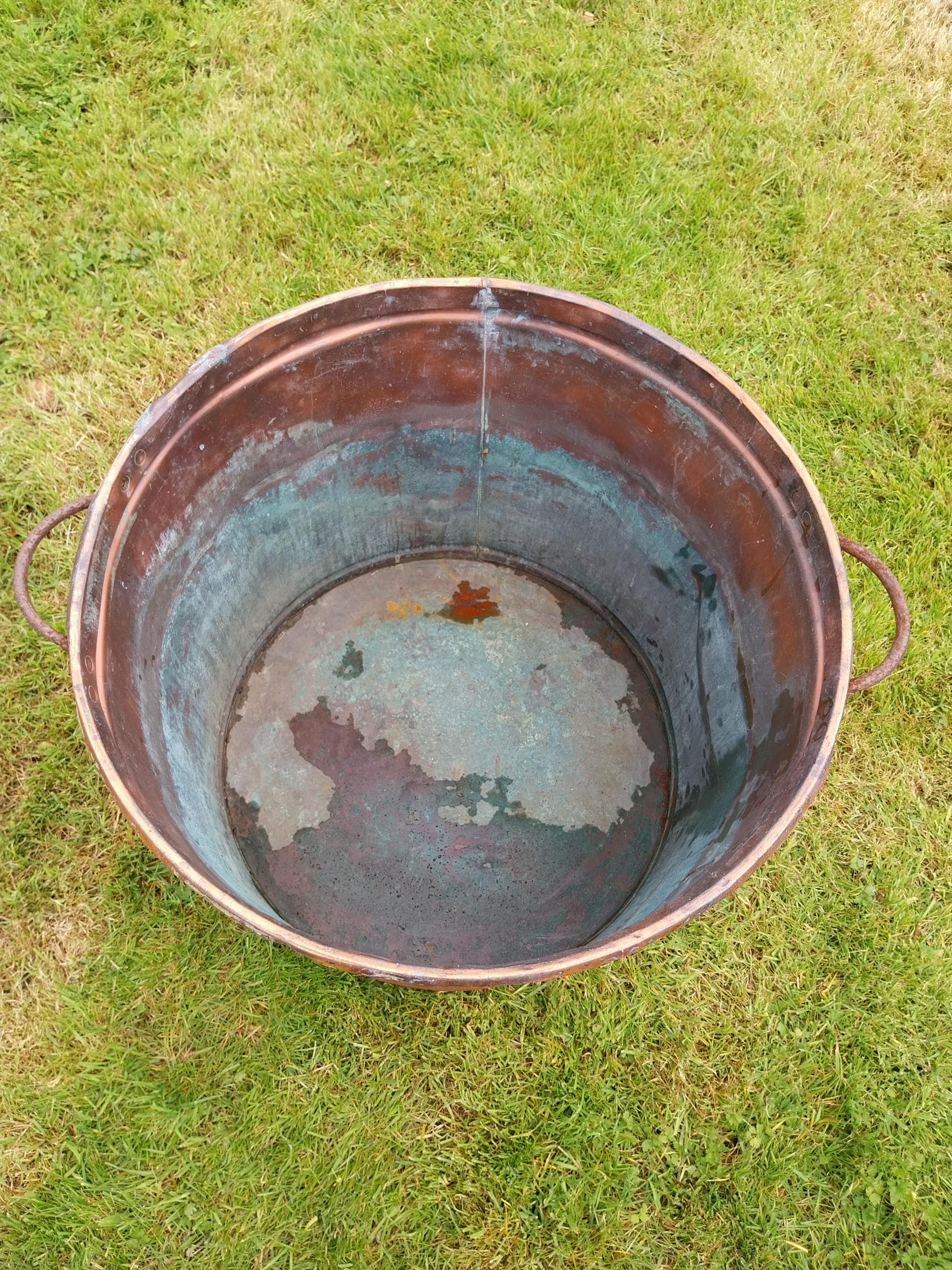 Large circular copper garden planter {53 cm H x 78 cm W x 67 cm D}. - Image 3 of 5