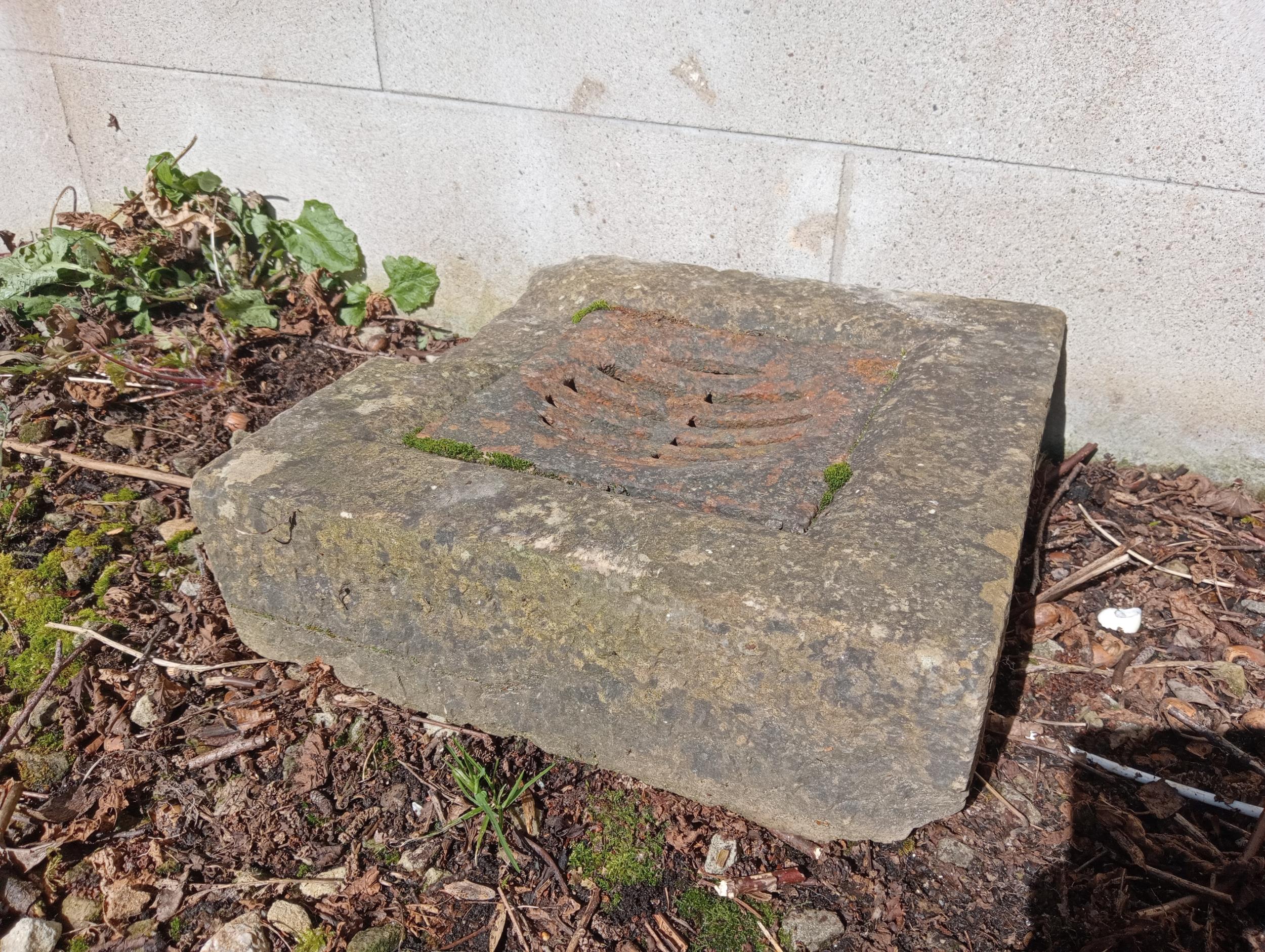 Sandstone gully with original cast iron crate {H 11CM X 36 X 36cm }. (NOT AVAILABLE TO VIEW IN