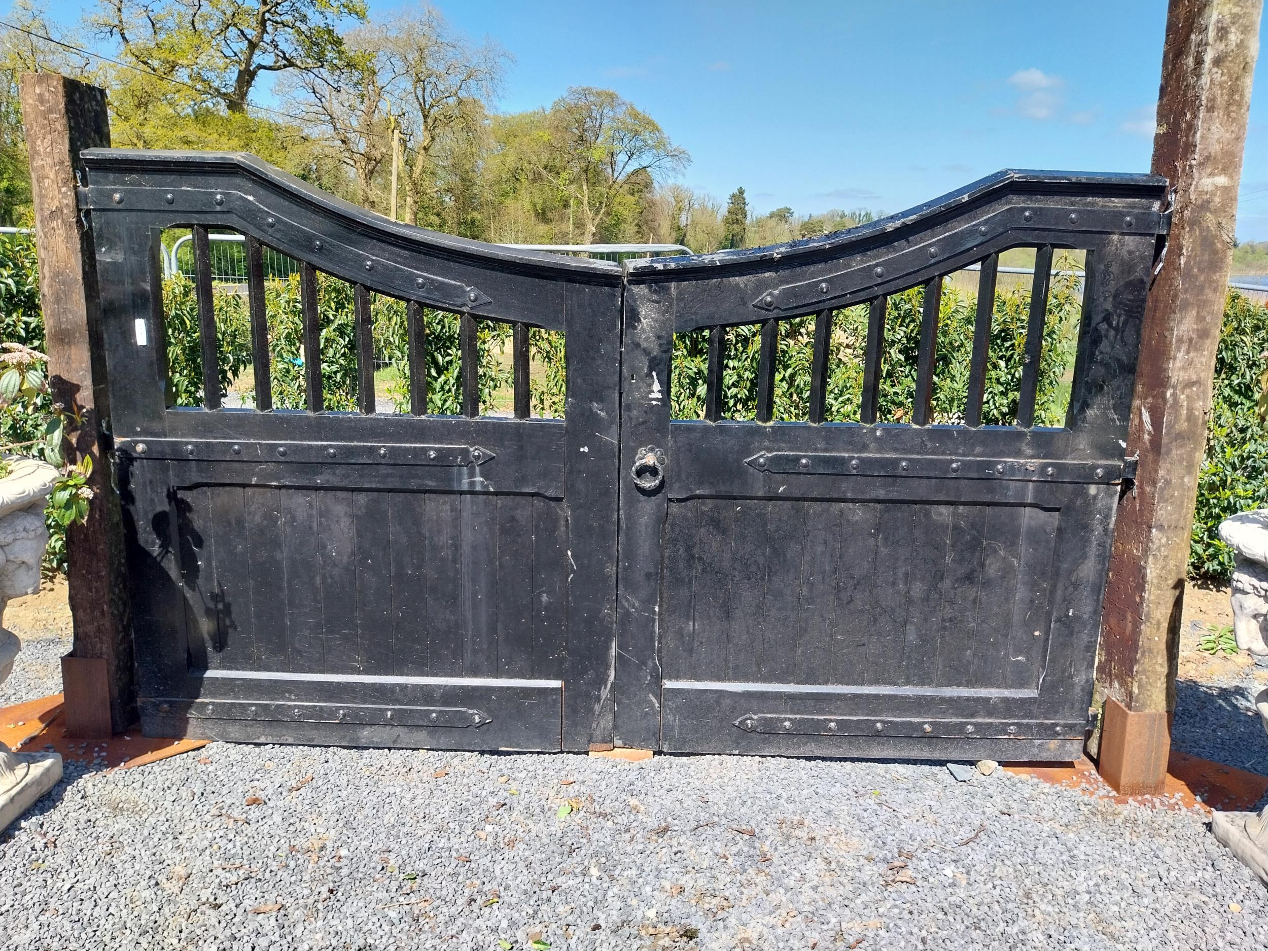 Set of Edwardian painted teak entrance gates - posts not included, gates only {195 cm H x 342 cm W x - Image 2 of 7