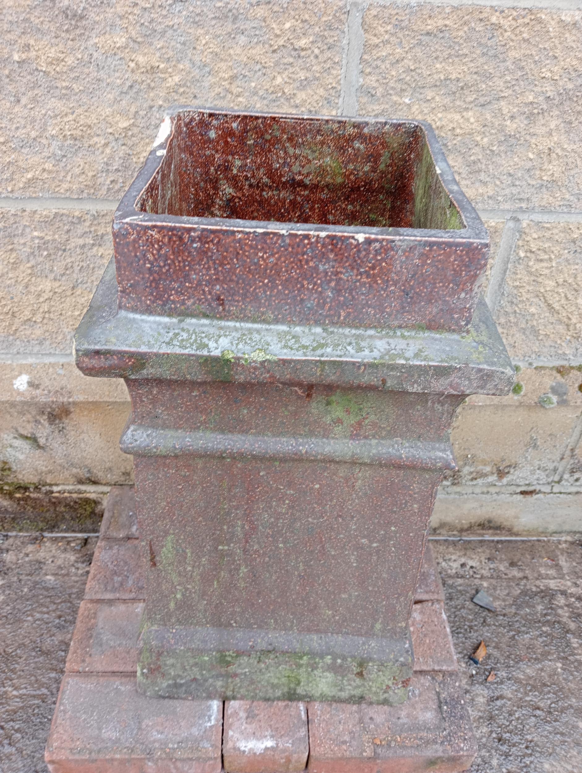 Pair of salt glazed chimney pots {H 110cm x D 30cm x W 33cm }. (NOT AVAILABLE TO VIEW IN PERSON) - Image 2 of 3