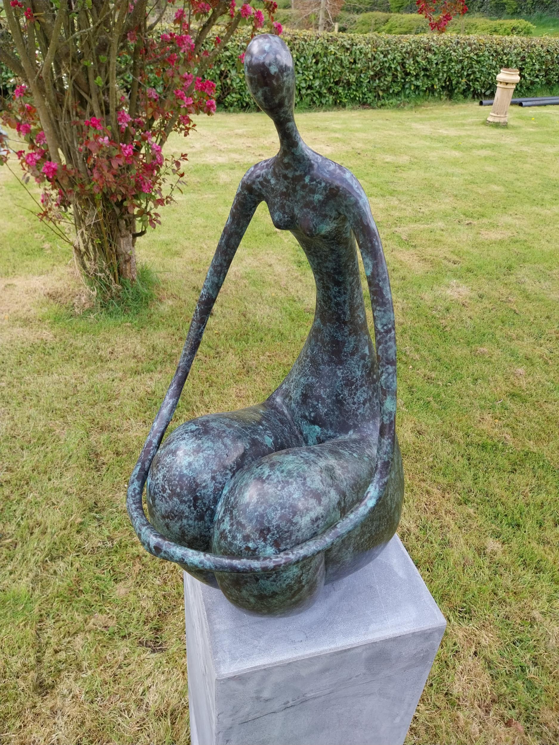 Exceptional quality contemporary bronze sculpture 'The Crouching Lady' raised on slate plinth { - Image 4 of 10