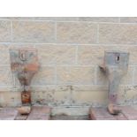 Pair of cast iron hooked brackets {H 60cm x W 30cm x D 25cm }. (NOT AVAILABLE TO VIEW IN PERSON)