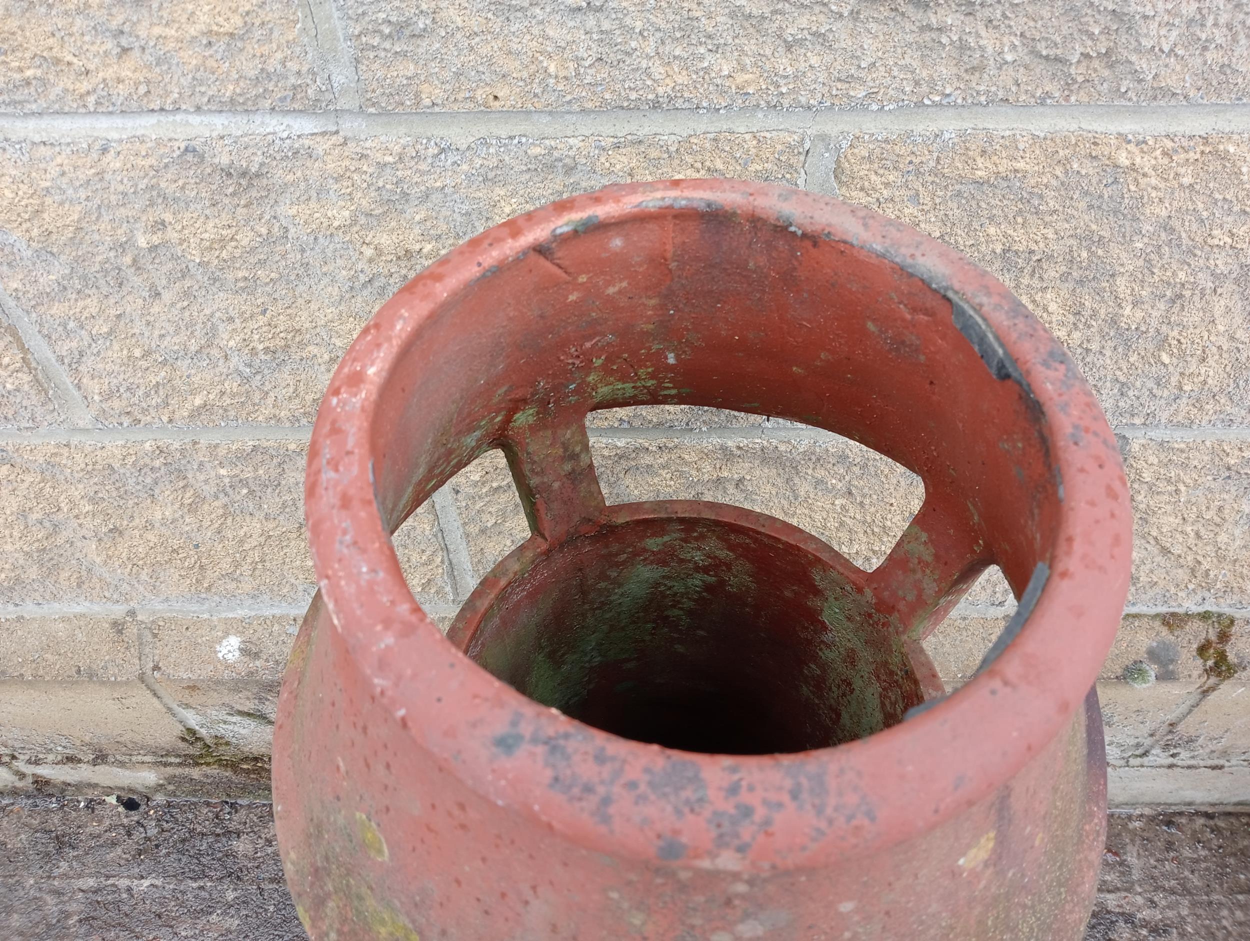 Pair of terracotta chimney pots {H 76cm x D 36cm }. (NOT AVAILABLE TO VIEW IN PERSON) - Image 3 of 3