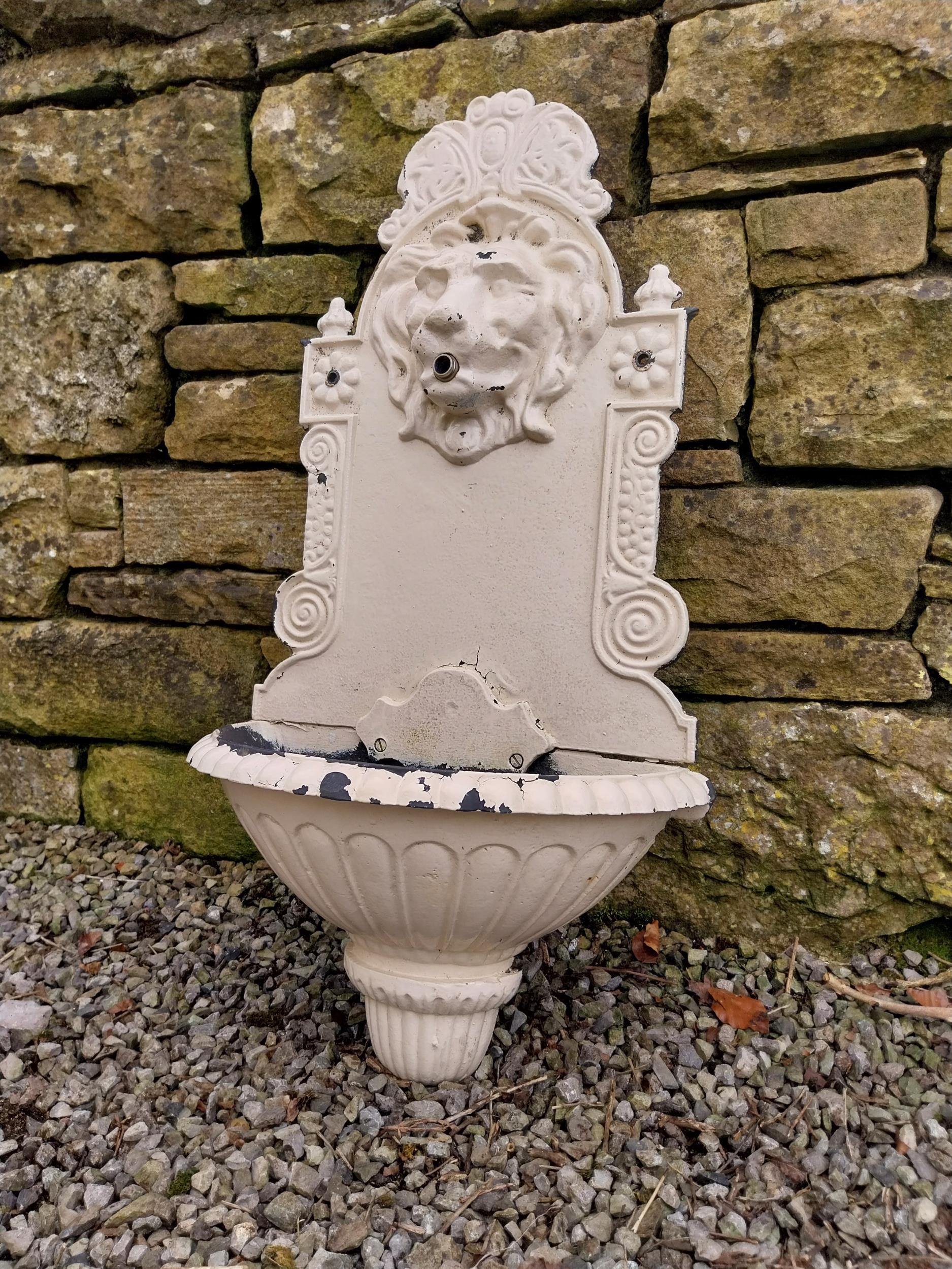Good quality cast iron wall mounted water feature decorated with Lions mask {80 cm H x 41 cm W x - Image 4 of 5
