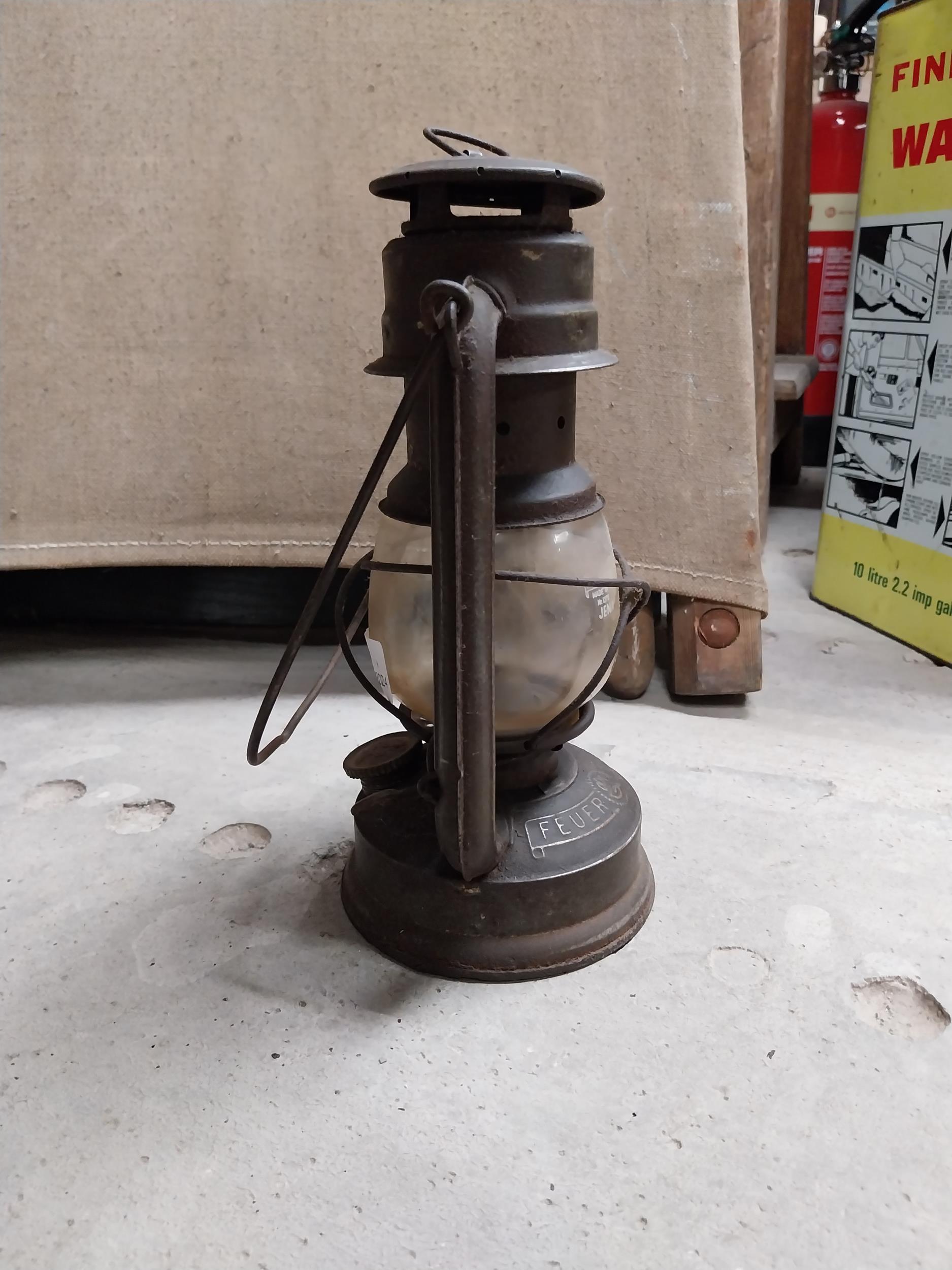 Brass and metal Tilly lamp and two Hurricane lamps. {33 cm H x 16 cm Dia. and 25 cm H x 14 cm - Image 10 of 17