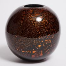 Murano Globular Black and Copper Glass Vase, mid-20th century, height 8.7 in — 22 cm