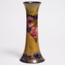 Moorcroft Pomegranate Vase, c.1916-18, height 15.4 in — 39 cm