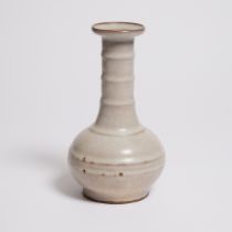 A Guan-Type 'Bamboo-Neck' Bottle Vase, 20th Century, 二十世纪 官式竹节纹长颈瓶, height 9.1 in — 23 cm