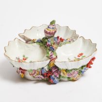 Bow-Style Triple Shell Sweetmeat Stand, 18th/19th century, height 4.7 in — 12 cm, diameter 7.1 in —