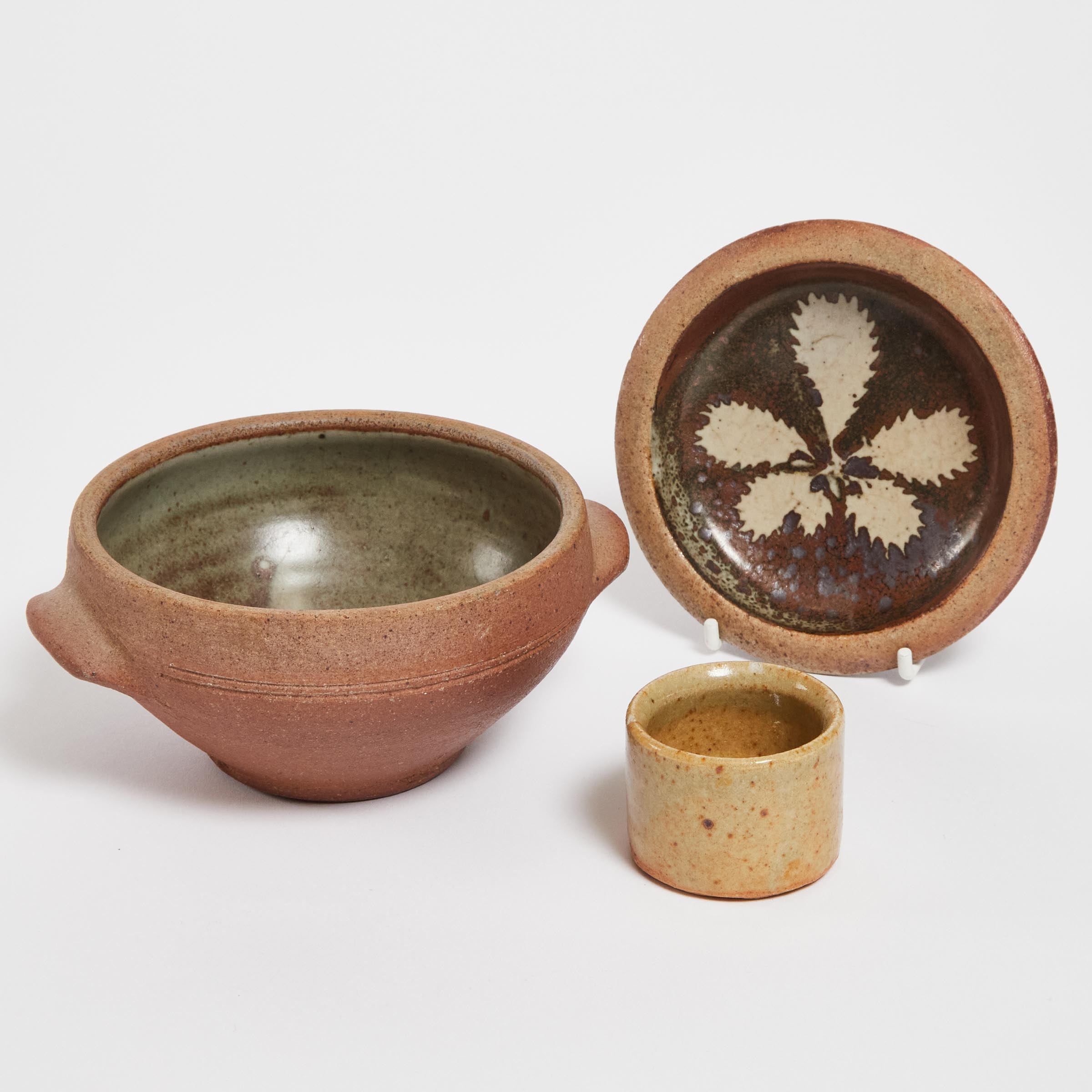 Three St. Ives Pottery Bowls, mid-20th century, largest diameter 5.9 in — 15 cm (3 Pieces)