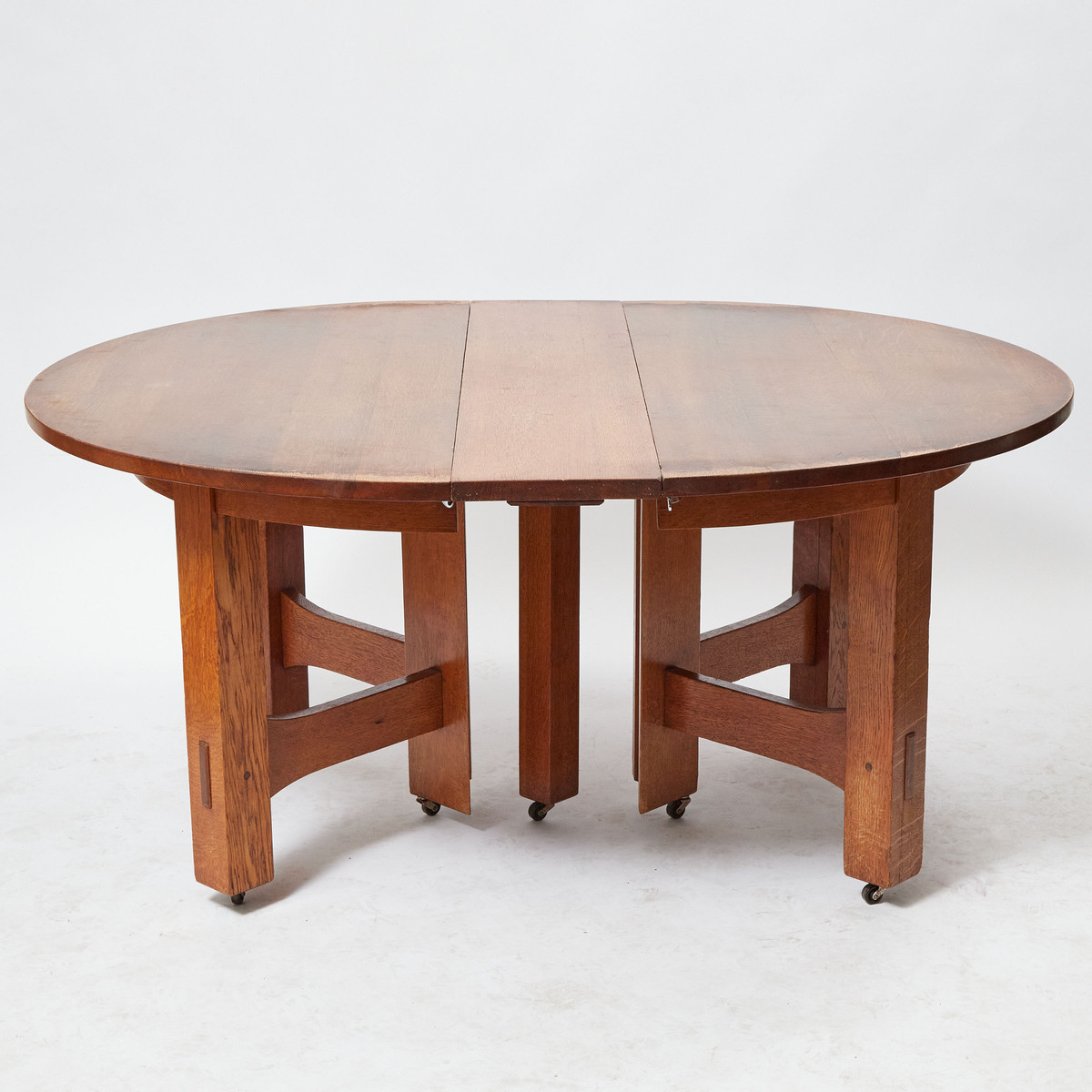 Gustav Stickley Model 634 Mission Oak Arts and Crafts Extension Dining Table, c.1912, height 30 in — - Image 2 of 3