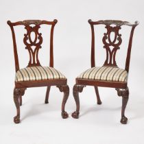 Pair of George III Mahogany Side Chairs, c.1775, 37.75 x 22.5 x 23 in — 95.9 x 57.2 x 58.4 cm (2 Pie