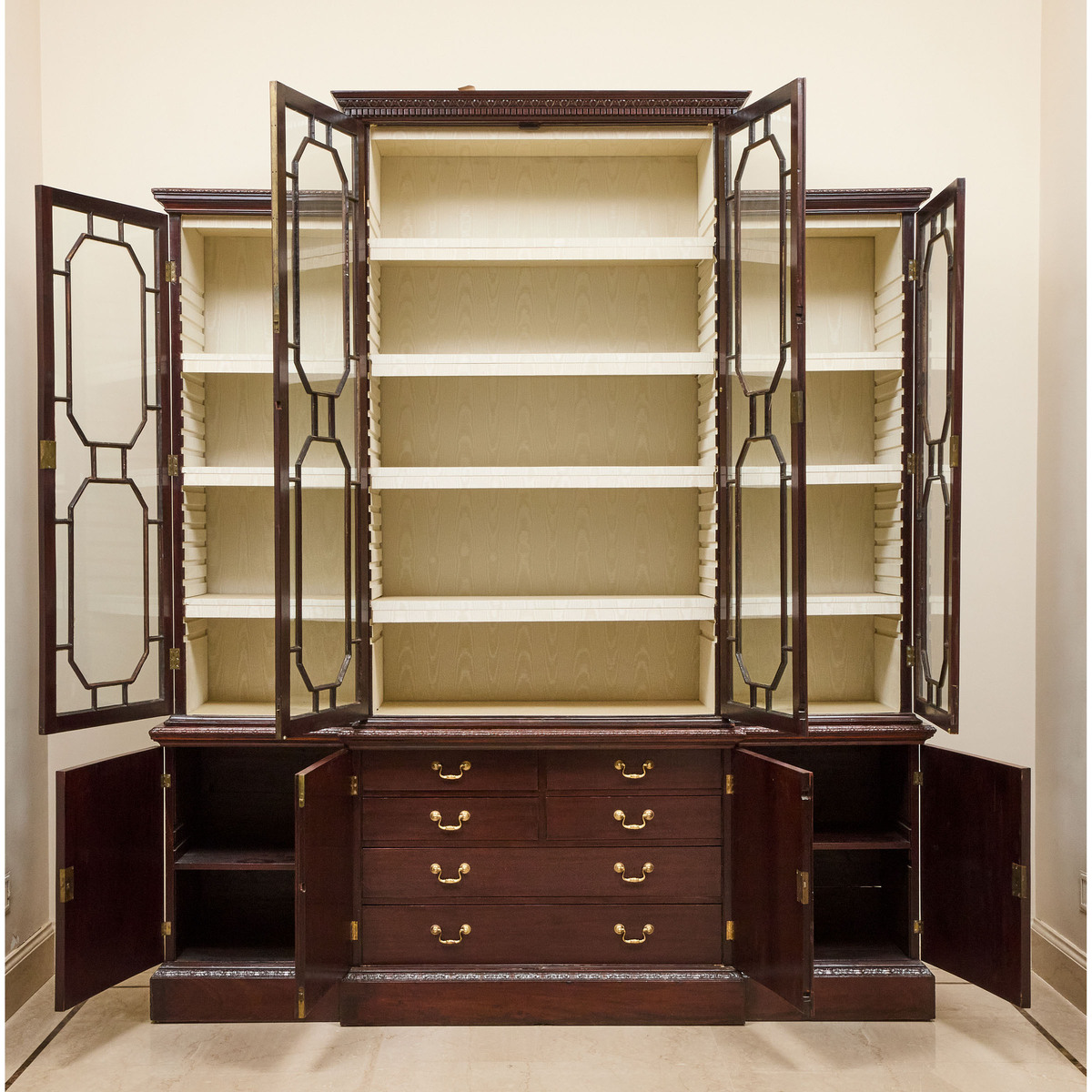 George II Mahogany Breakfront Bookcase, 19th century, 99 x 84 in — 251.5 x 213.4 cm - Image 2 of 2