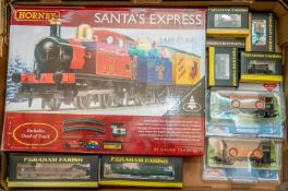 Hornby OO gauge Santa's express train set, with controller and track, ready to use. 2x OO gauge
