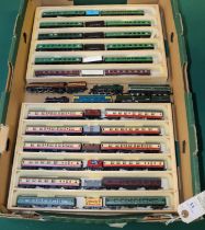 A quantity of N gauge model railway by various makers. Including 6 locomotives BR Battle of